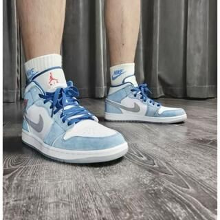 新品 未使用  NIKE AIR JORDAN 1 MID SE 