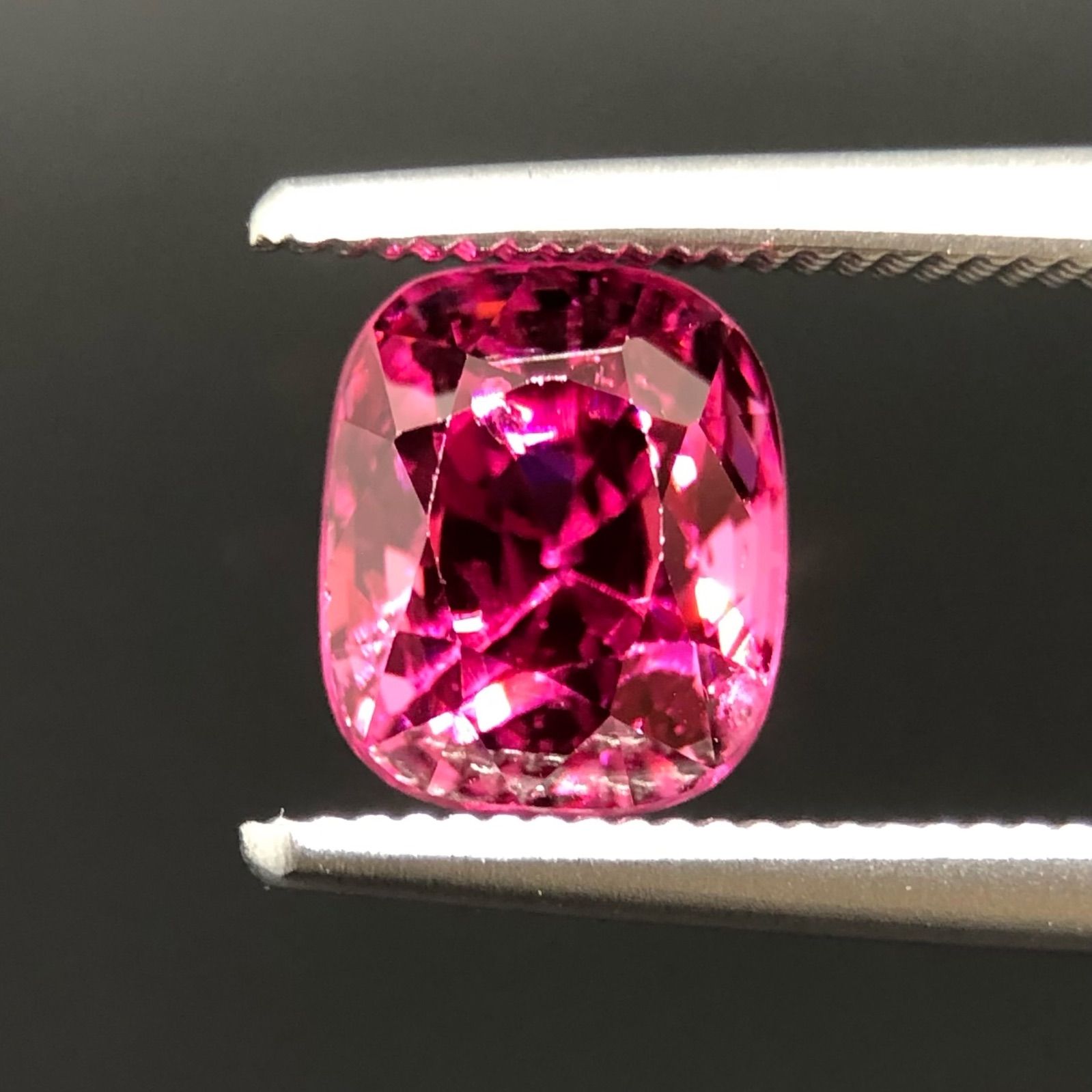 [高品質・希少]天然非加熱 ミャンマー産 スピネル ルース 1.54ct 美濃色 1点物 産地証明鑑別書付き - メルカリ