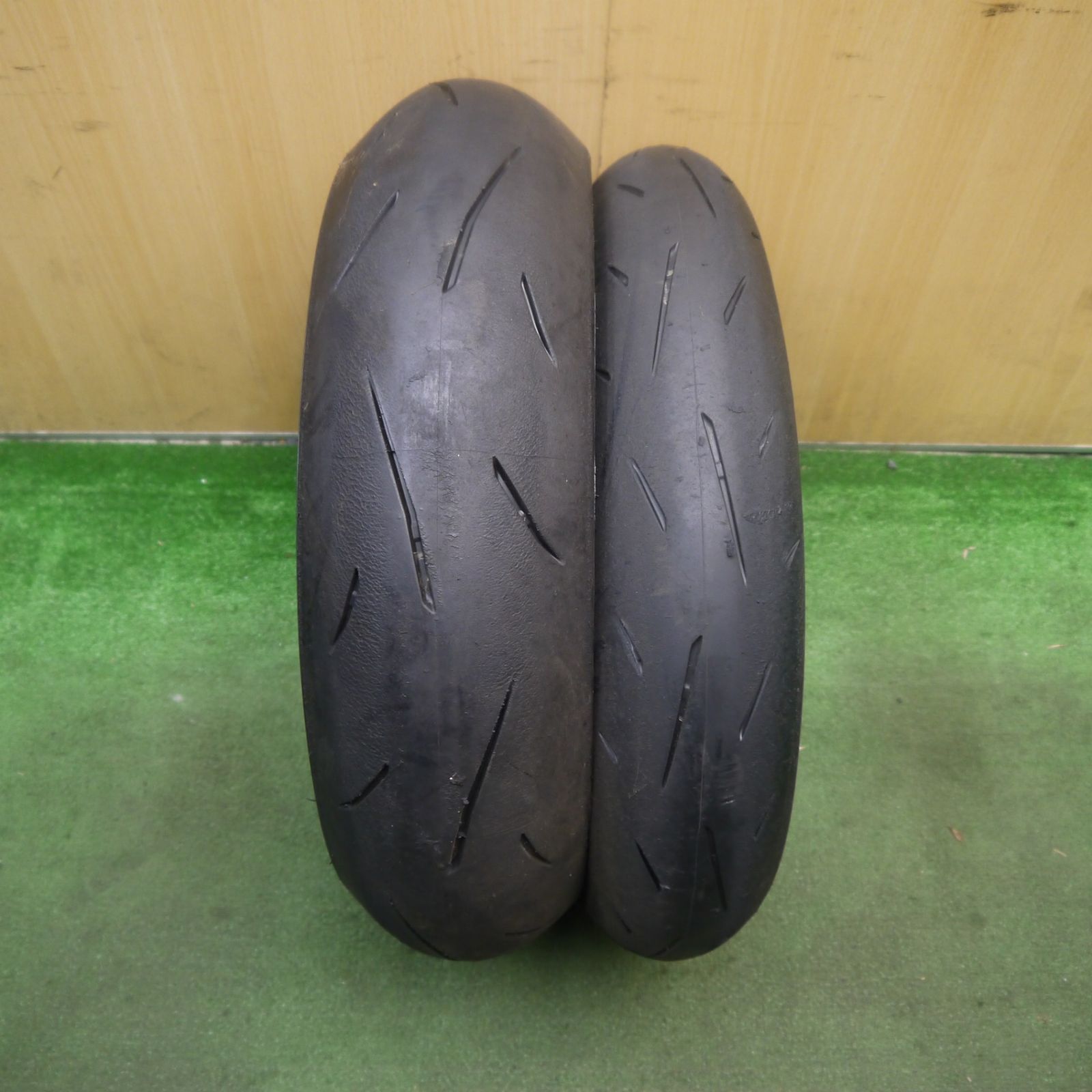 前後2本セット バイク タイヤ 110|70R17 150|60R17 ダンロップ スポーツマックス α-13 SP レース 17インチ 5092207Hノタ