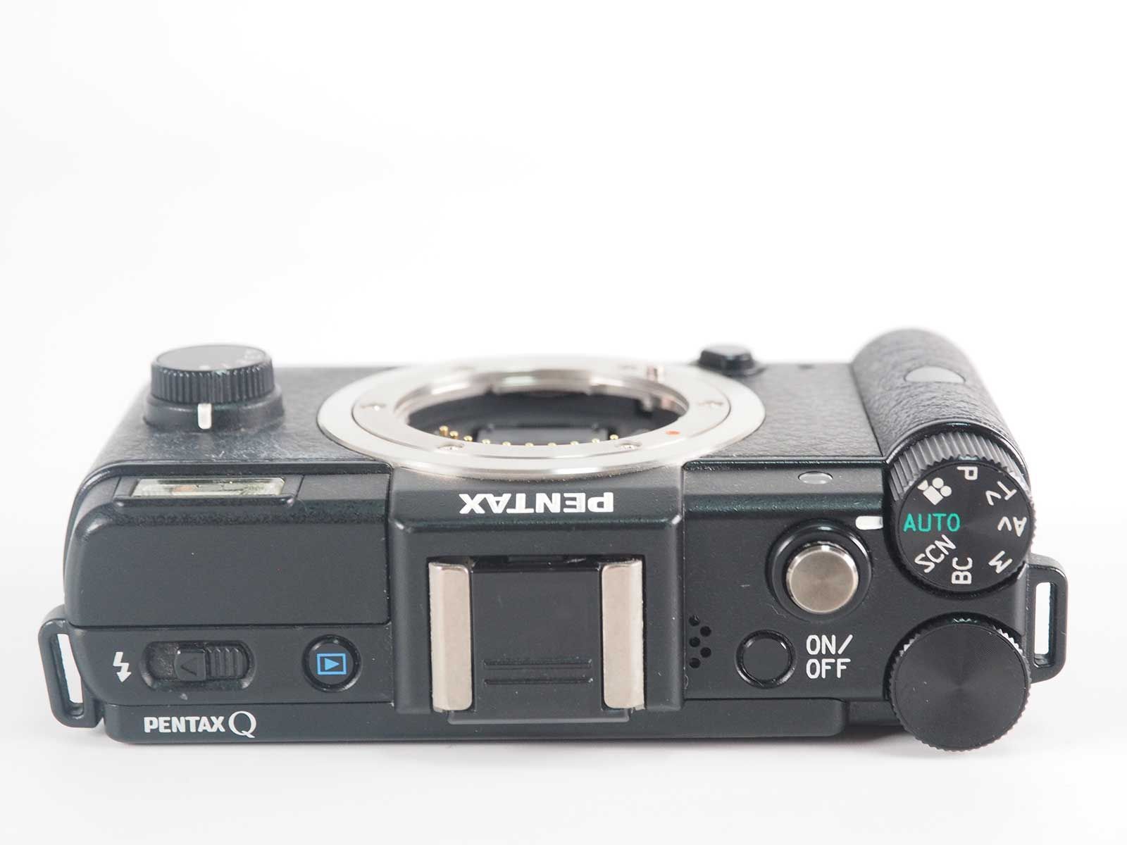 ペンタックス Pentax Q 12.4MP Digital Camera Black Body Only