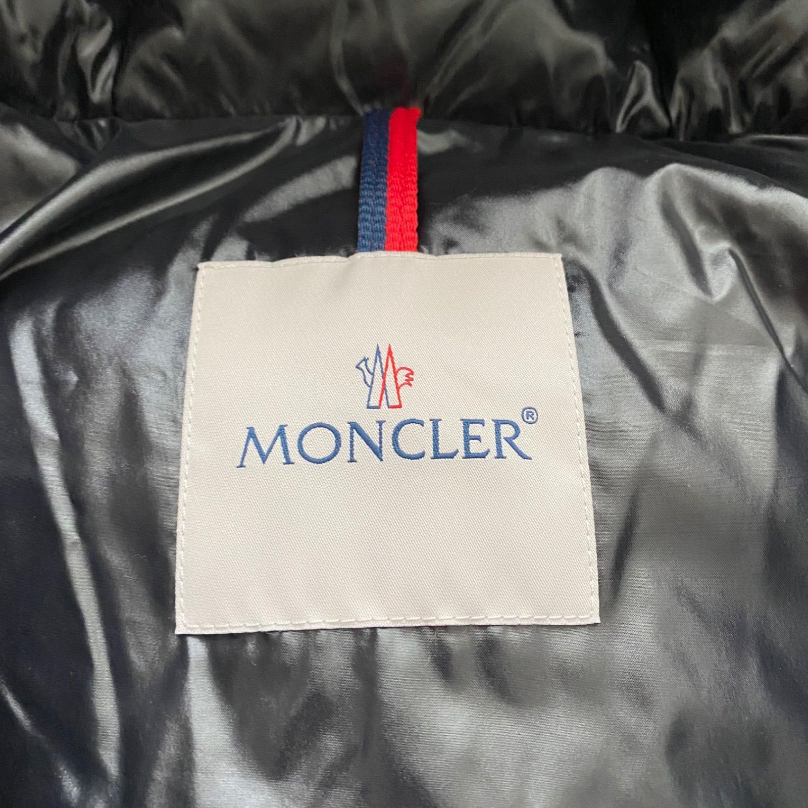 美品】MONCLER モンクレール ダウンベストAGNEAUX GILET - メルカリ