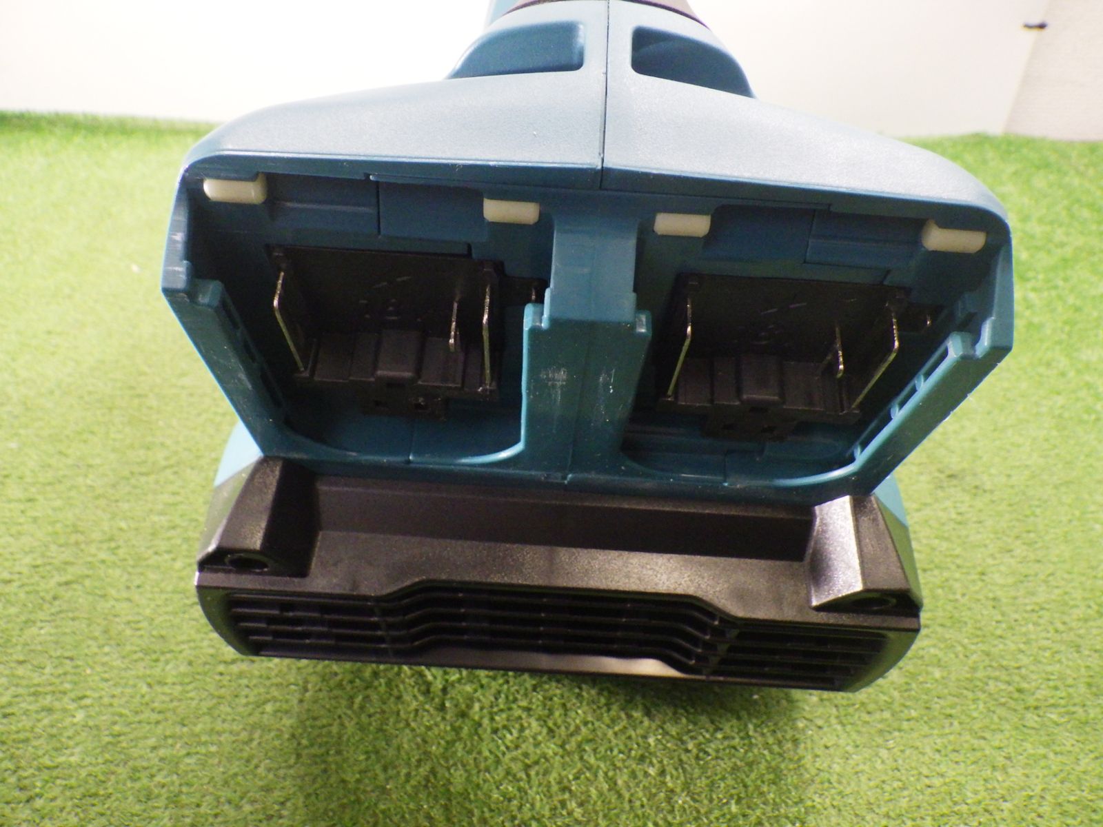 塗装あり マキタ 充電式フ゛ロワ MUB362D 風量調整機能 塗装あり マキタ 充電式フ゛ロワ MUB362D 風量調整機能