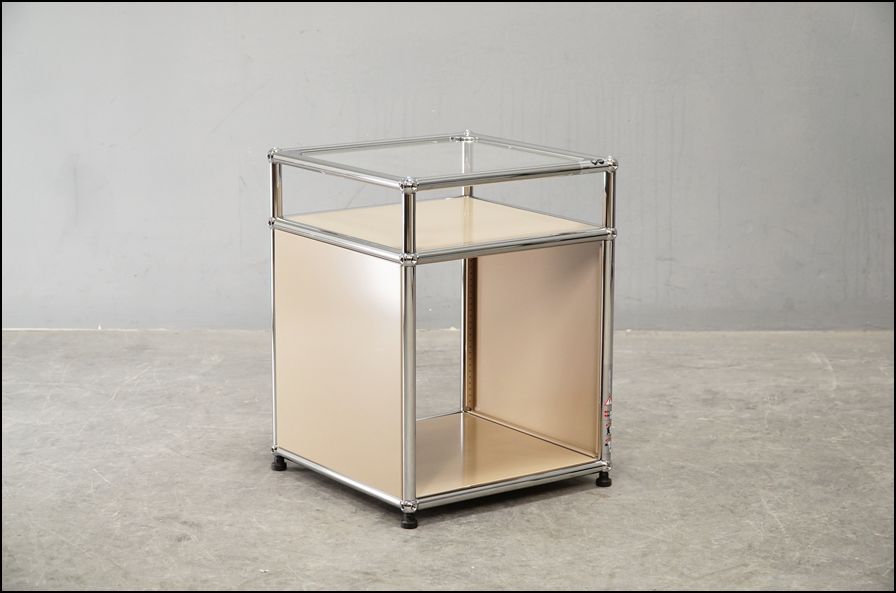 USMハラー１列3段　1段目パネル、2、3段目ガラスパネル USMハラー1列3段 1段目パネル、2、3段目ガラスパネル