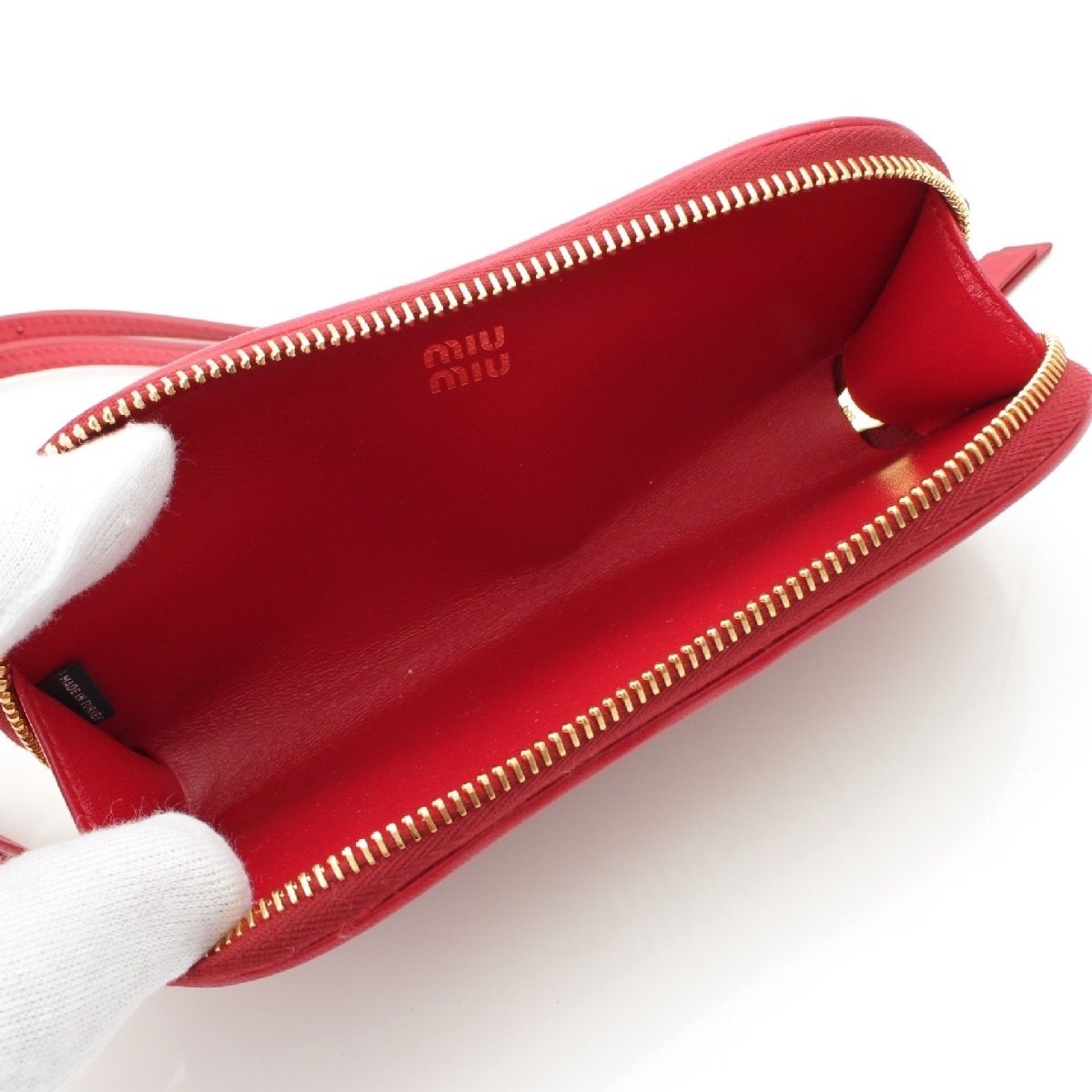 ミュウミュウ マテラッセ レザー ギャザー デザインポーチ ミニ  