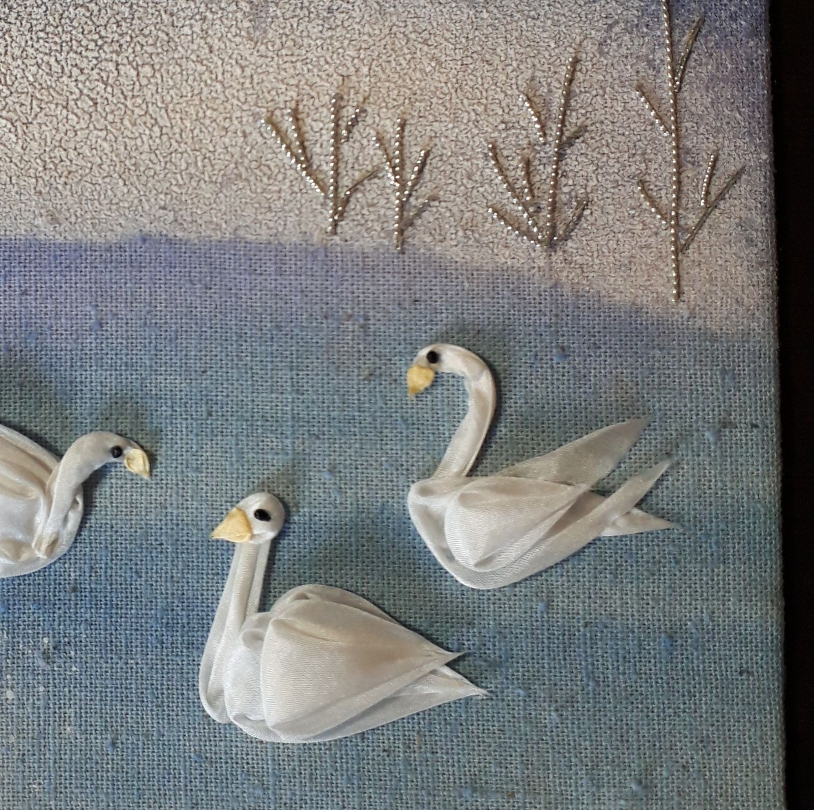 磐城流つまみ絵 湖の白鳥 伝統手芸 日本古来の伝統美 ハンドメイド