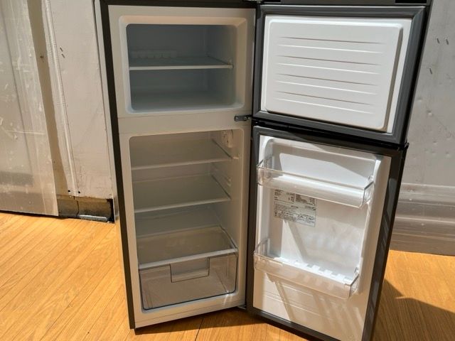 送料無料 展示品 ノンフロン冷凍冷蔵庫 【中古】動作保証 TCL CRT114AH