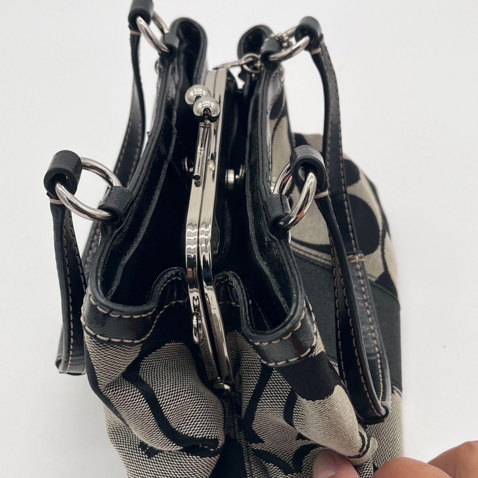 コーチ COACH シグネチャー ストライプ プレイド フレームド キャリー 