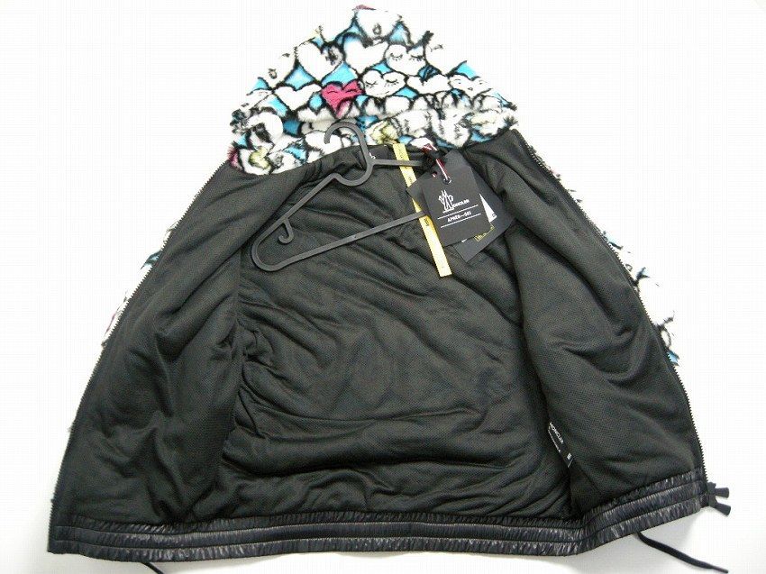 サイズS (ゆったりめ)□新品□モンクレール GRENOBLE フェイク サイズS (ゆったりめ)□新品□モンクレール GRENOBLE フェイク