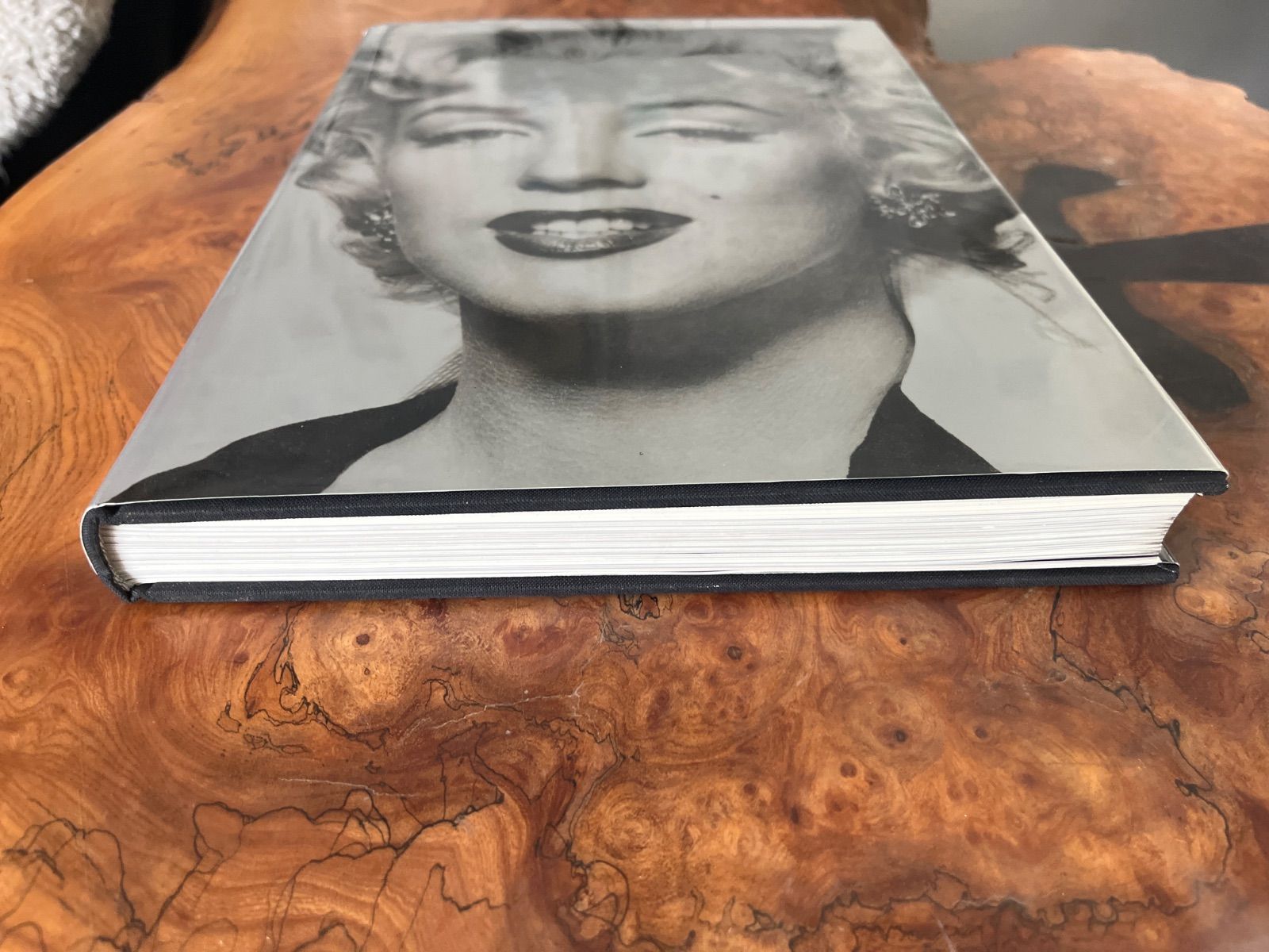 MARILYN MONROE AND THE CAMERA マリリン・モンロー写真集