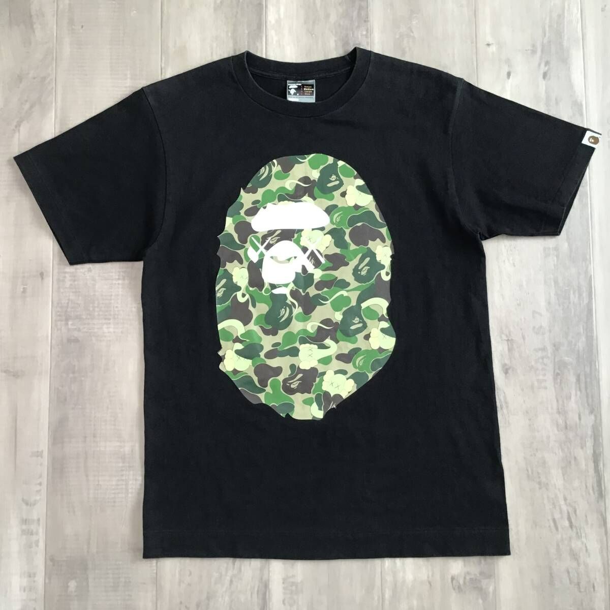 大人気希少アベイシングエイプKAWSワークシャツクラウドカモ総柄