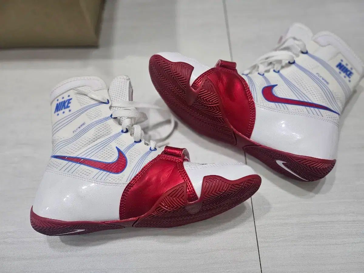 ナイキ ボクシング シューズ ハイパー 250