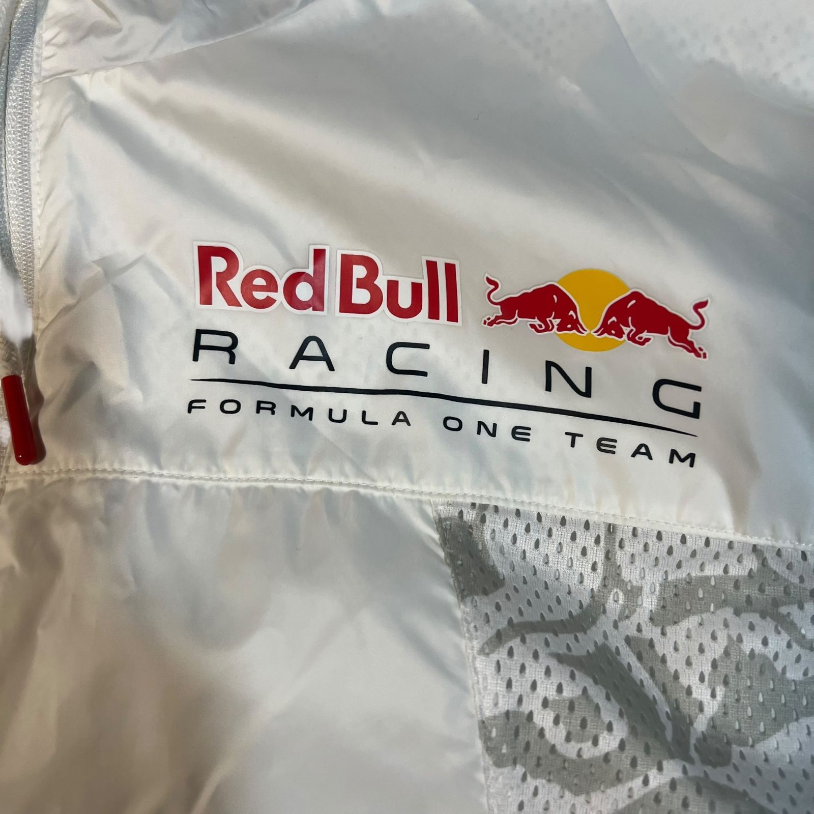 AT301 Reb Bull RACING x PUMA コラボ レッドブル レーシング プーマ 
