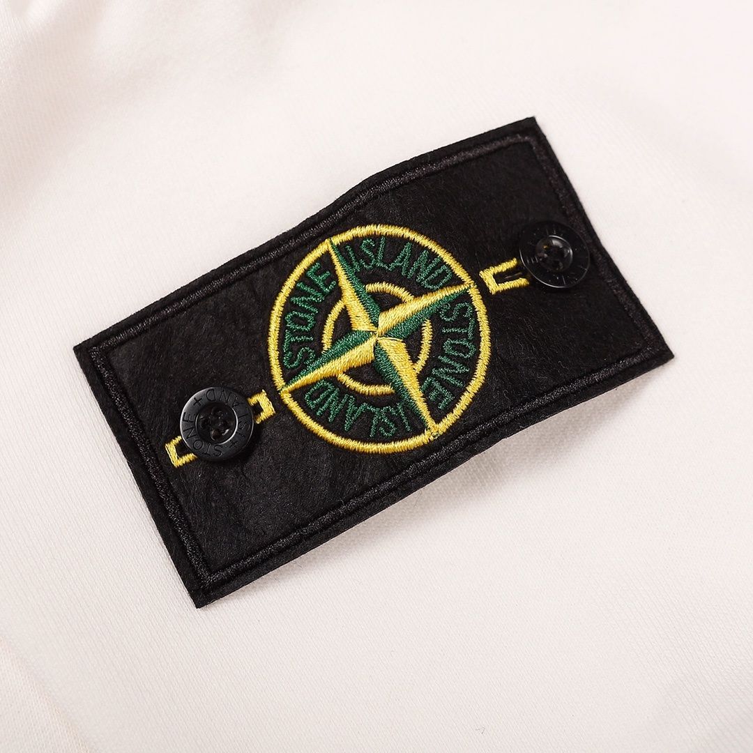 STONE ISLAND ストーンアイランド  Stone Island 白 コットン L/S クルーネック スウェット トップス メンズ 秋冬ファッションのパーカーです