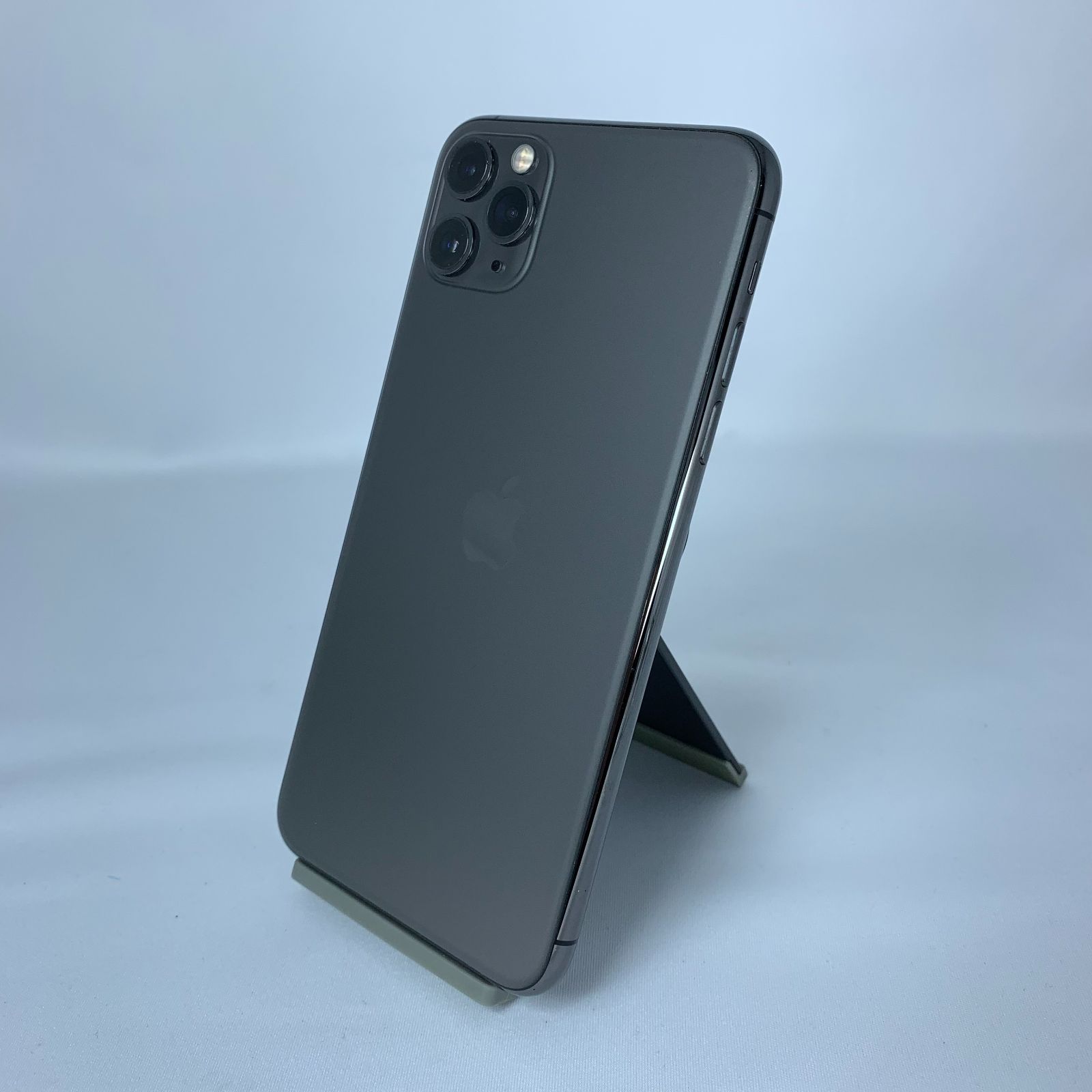 中古・画面キズ有】iPhone 11 ProMax 256GB スペースグレイ sim
