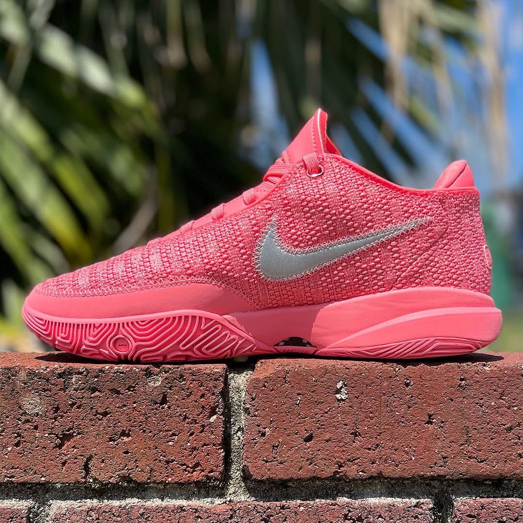 シューズ(男性用) Nike LeBron 20 \"Pink Diamond 28cm ナイキ レブロン20 ピンクダイヤモンド NIKE LEBRON XX Pink