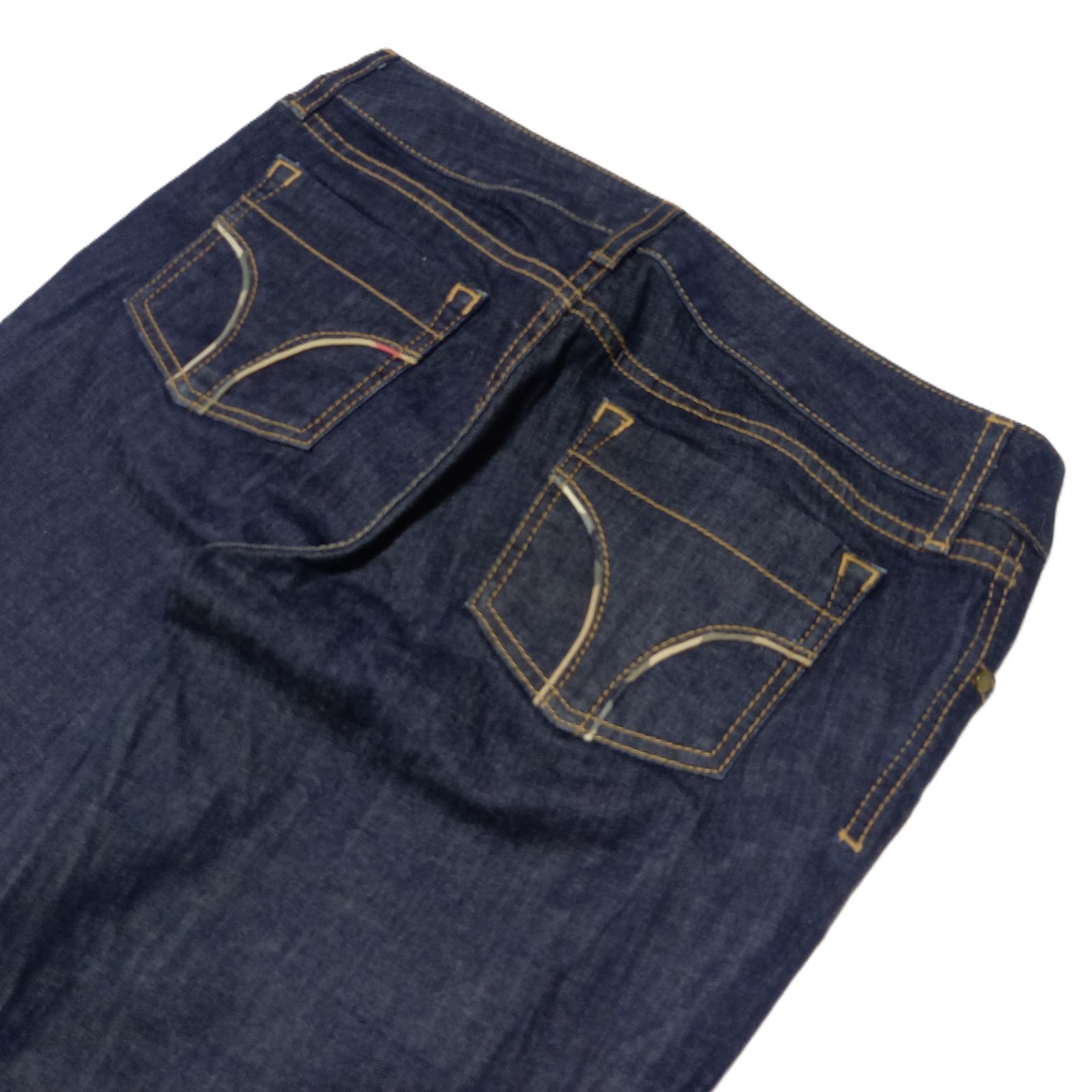 デニム・ジーパン BURBERRY DENIM JEANS Slim Fit Jeans in Indigo blue - Men, Cotton | Burberry® Official