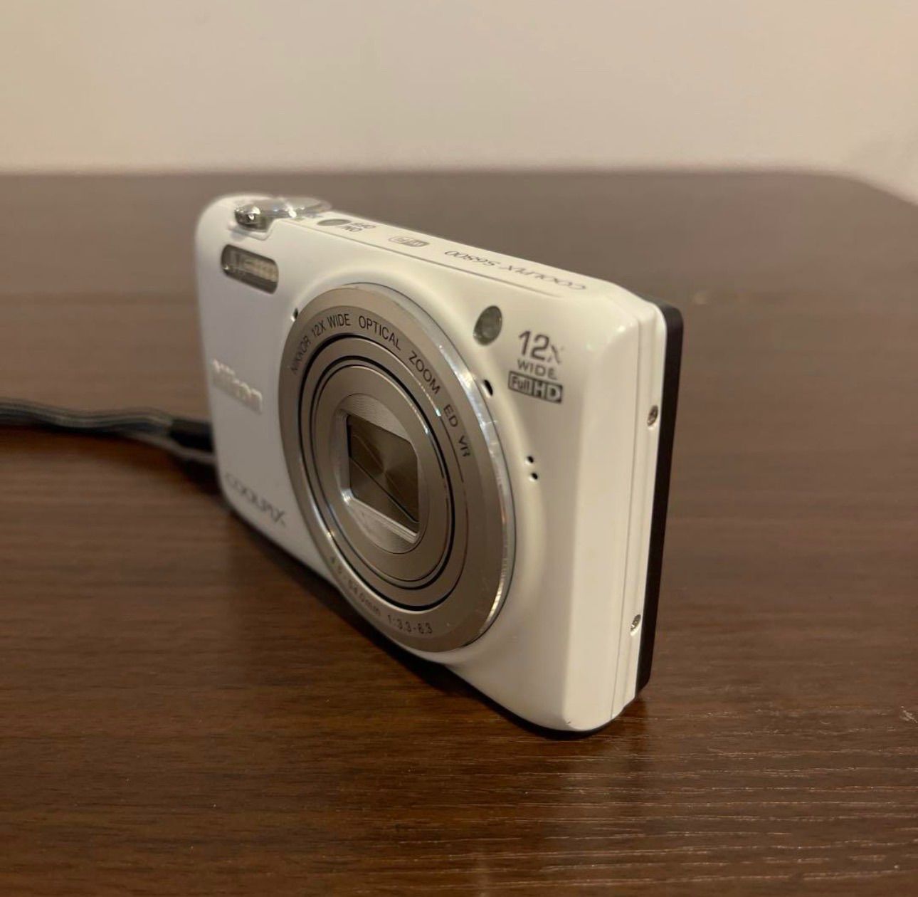 5070 Nikon COOLPIX S6800 ホワイト デジカメ Nikon COOLPIX S6800 Digital Camera Natural White 12x Zoom 16