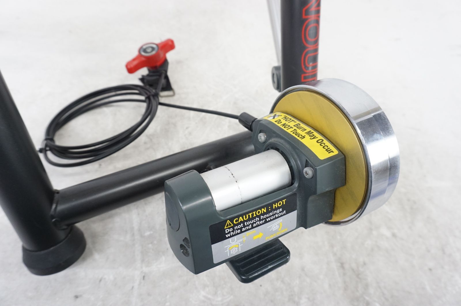 MINOURA ミノウラ V270 サイクルトレーナー ローラー台 固定ローラー MINOURA ミノウラ V270 サイクルトレーナー ローラー台 固定ローラー
