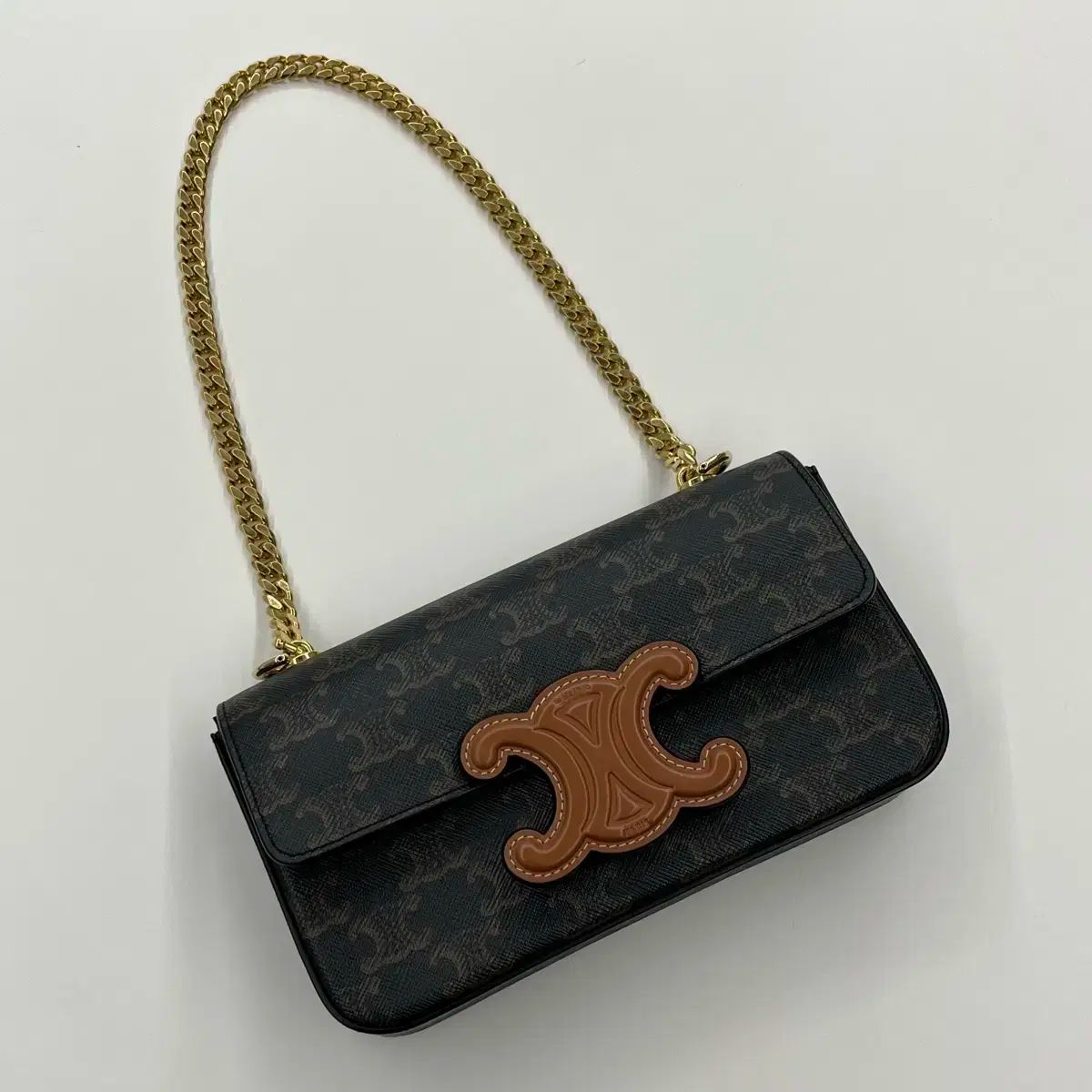 関税送料込 CELINE：セリーヌ トリオンフ クロード バッグ 楽天市場】【未使用 展示品】 セリーヌ CELINE トリオンフ