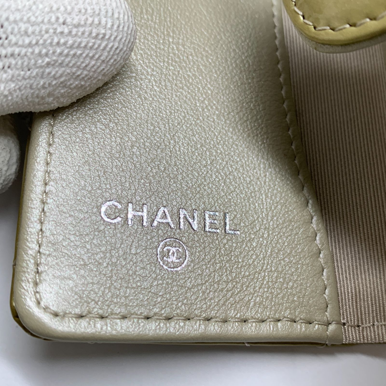 【CHANEL】キーケース6連 マトラッセ シャンパンゴールド パテントレザー f001 B 新品未使用 CHANEL シャネル キーケース6連 マトラッセ