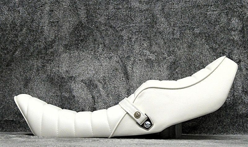 XJ400 白皮 タックロールシート ホワイトXJ400D XJ400E XJ550リベット あんこ抜き ローダウン4GO 完成品 段シート へっぽこ社長 MANTTHAN_COM