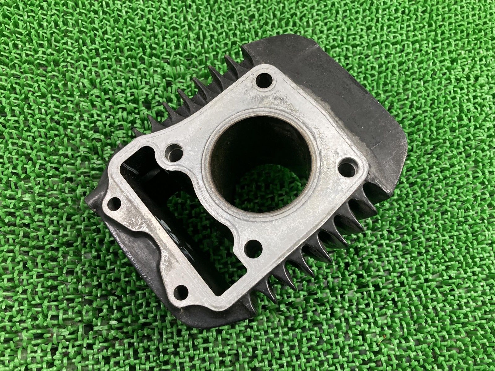 グロム エンジンシリンダー KYZ ホンダ 純正 バイク 部品 JC61 52φ