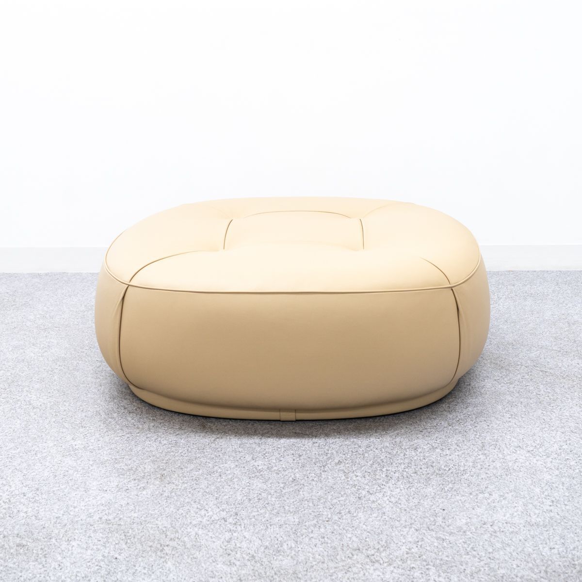 フットネイル|フットチェア|オットマン|昇降|フットケア作業台|リフレ