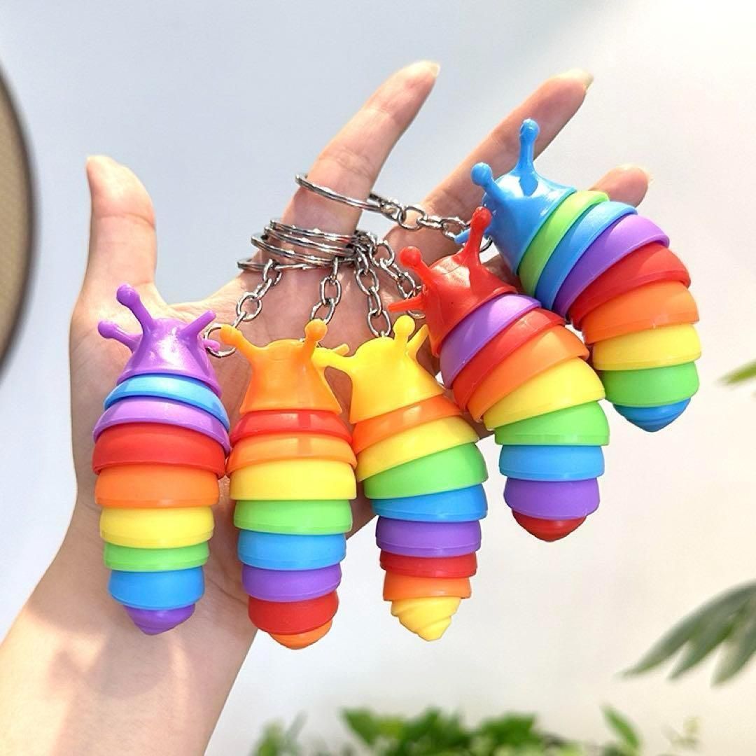 E*n様 カラフルいもむしくんキーホルダー◎ カラフルいもむし キーホルダーの通販 by U.s shop｜ラクマ