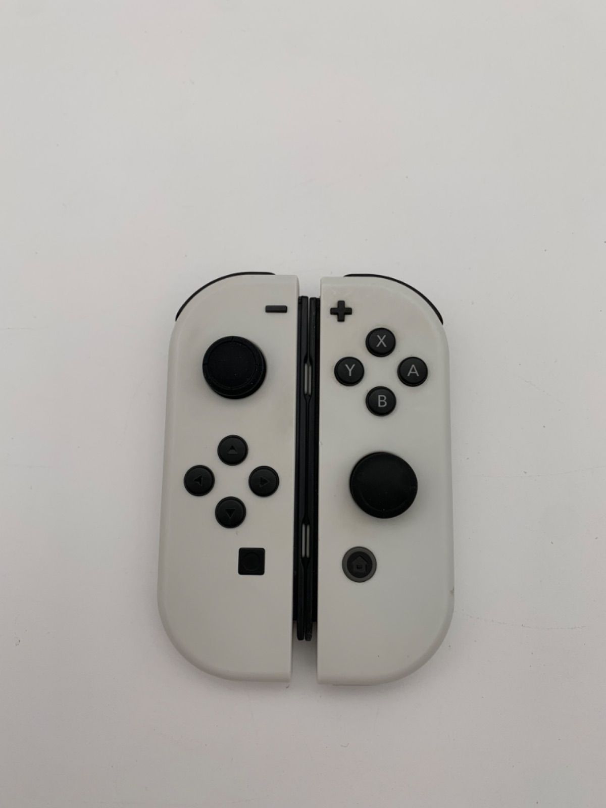 Nintendo Switch - 【中古】純正 Switch ジョイコン ホワイト 左右セット ストラップ付き Nintendo Switch 純正ジョイコン 白 ホワイト - メルカリ