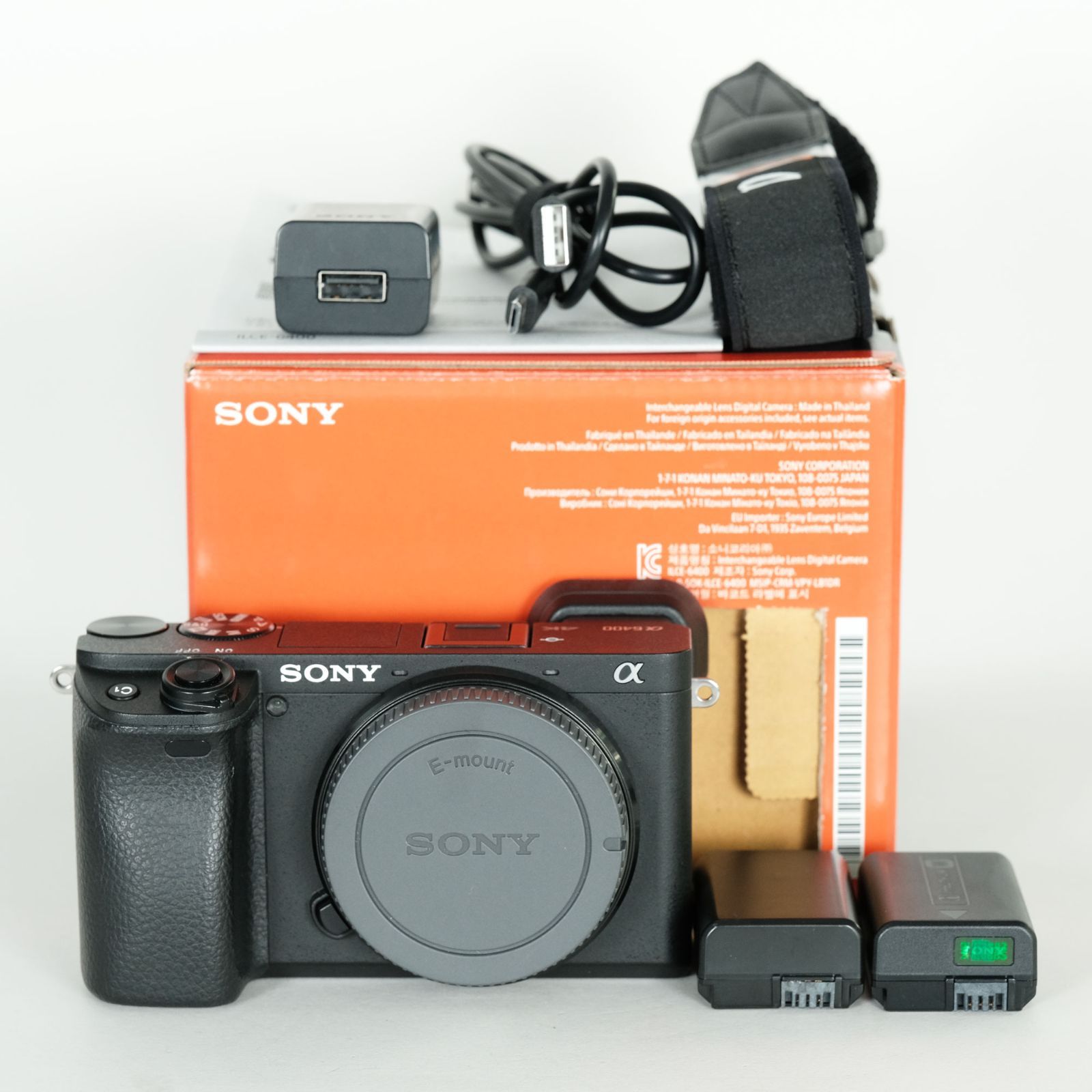 【1000ショット数】SONY α6400 ILCE-6400 バッテリー付き 1000ショット数】SONY α6400 ILCE-6400 バッテリー付き