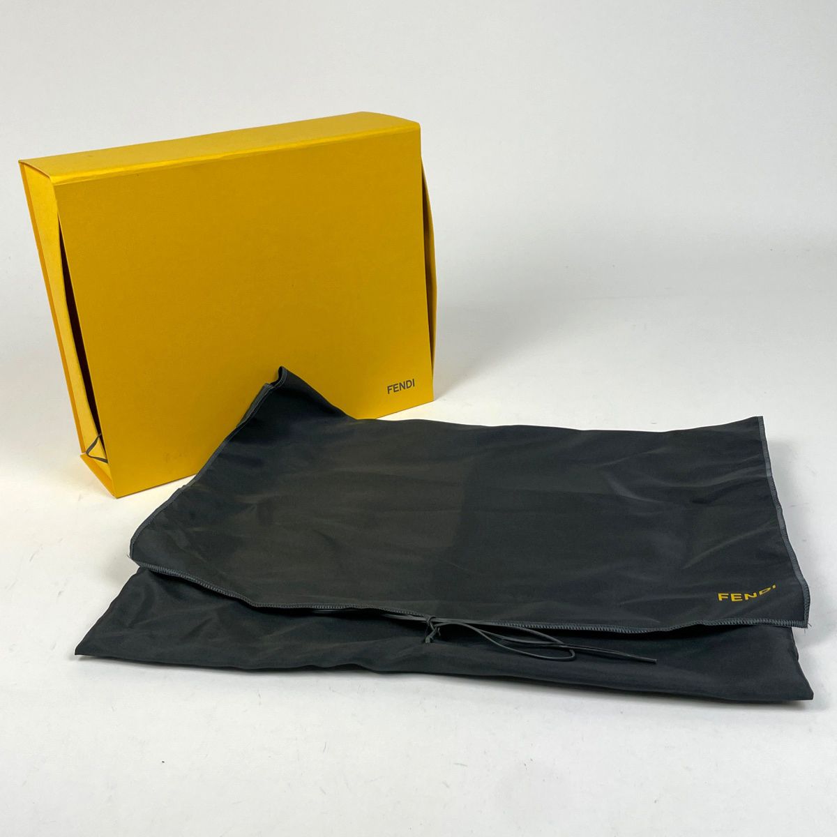 ショール セレリア