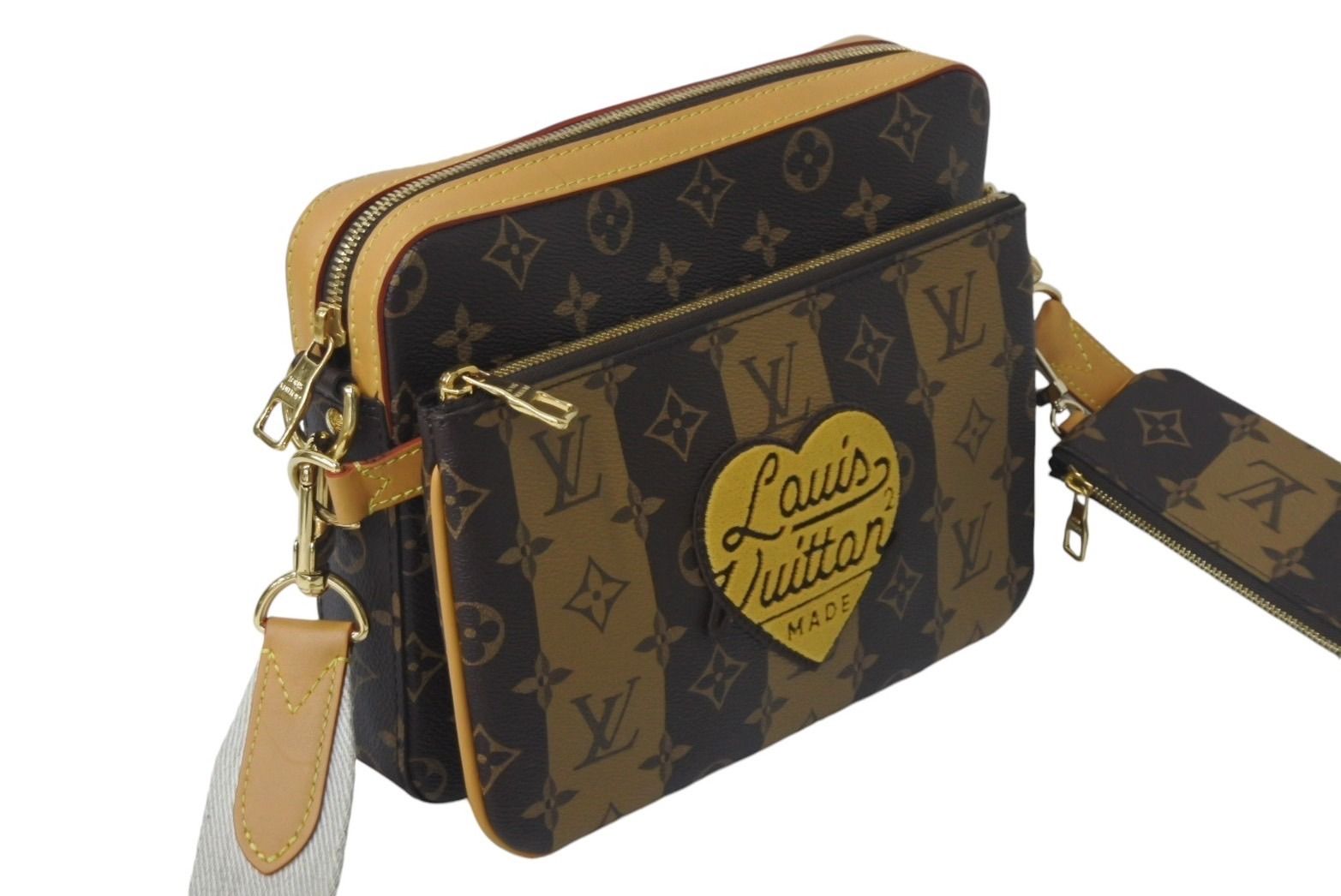 【美品完品】LOUIS VUITTON×NIGOトリオメッセンジャーM45965 楽天市場】LOUIS VUITTON ルイヴィトン トリオメッセンジャー