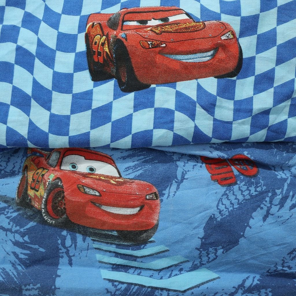 カーズ　ディズニー　ベットカバー／ブランケット／リメイク生地　マルチカバー 古着卸 まとめ売り 雑貨 ベッドシーツ 布 リメイク 生地