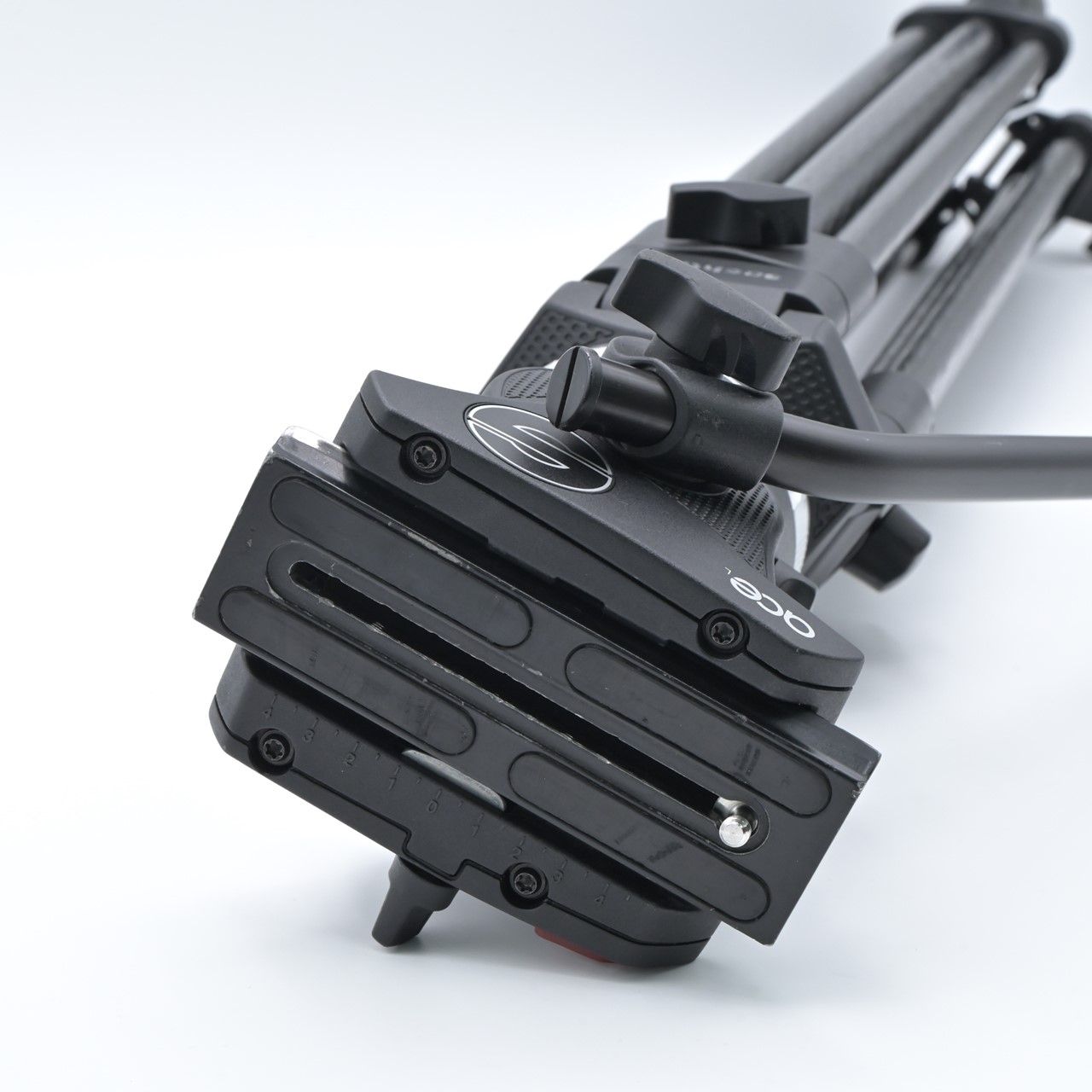 Sachtler ザハトラー システムAce L GSCF 1012 カーボン3段  