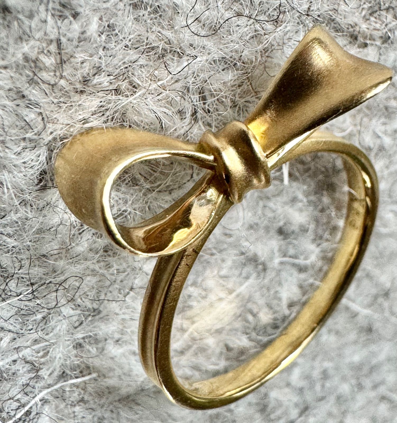 l*8様 【セール】BIZOUXビズー K18 リング リュバン マット リボン ビズー公式】ゴールド リボン K18 リング リュバン | 希少石カラー