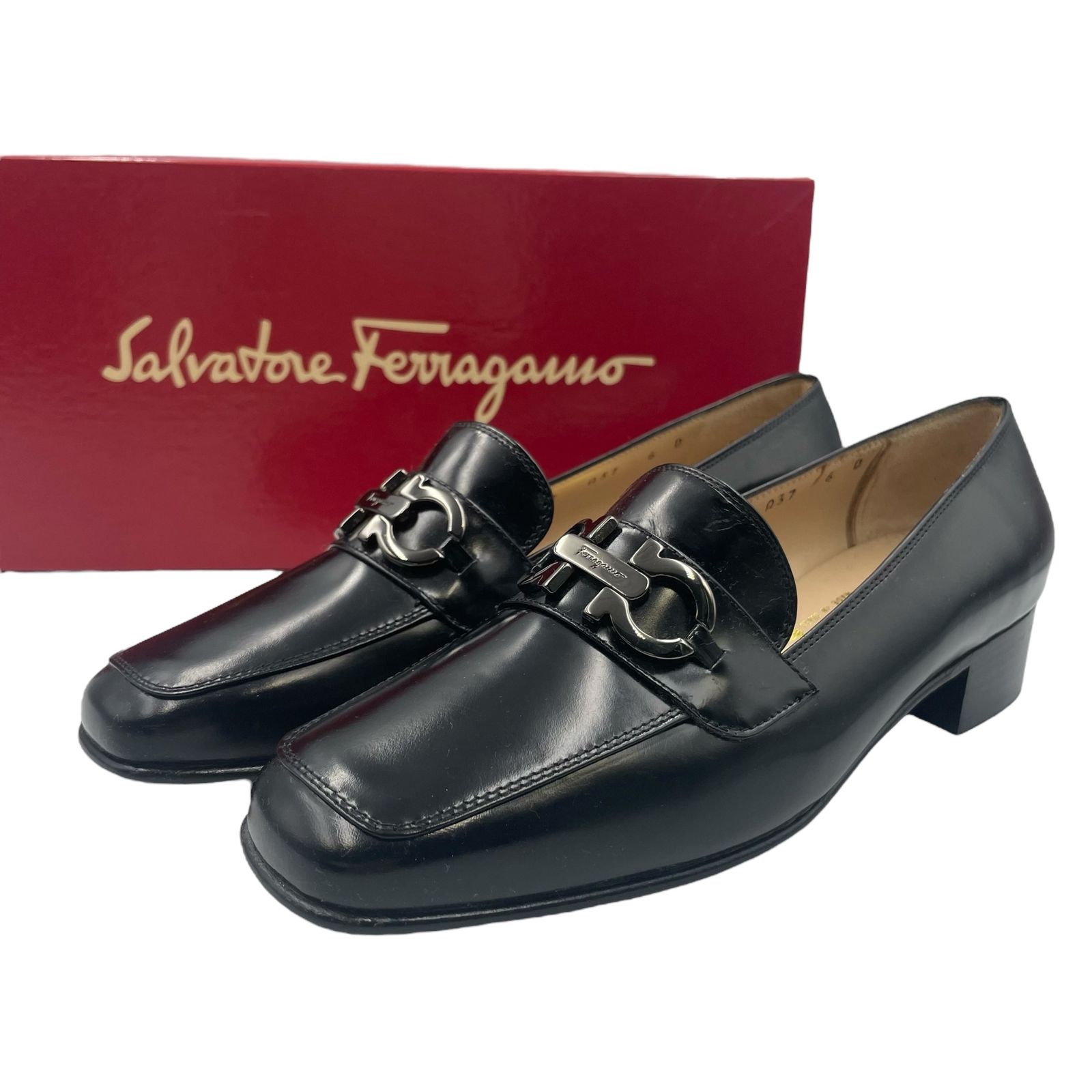 未使用品 Salvatore Ferragamo フェラガモ ローファー