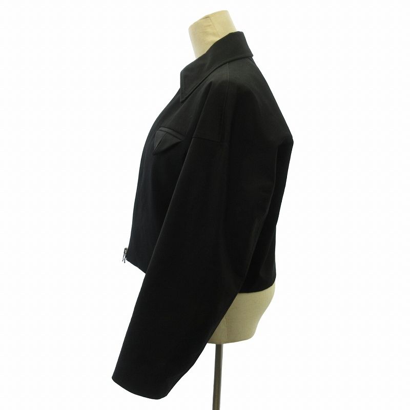 ボッテガヴェネタ BOTTEGA VENETA 極美品 22AW Vポケット ショート