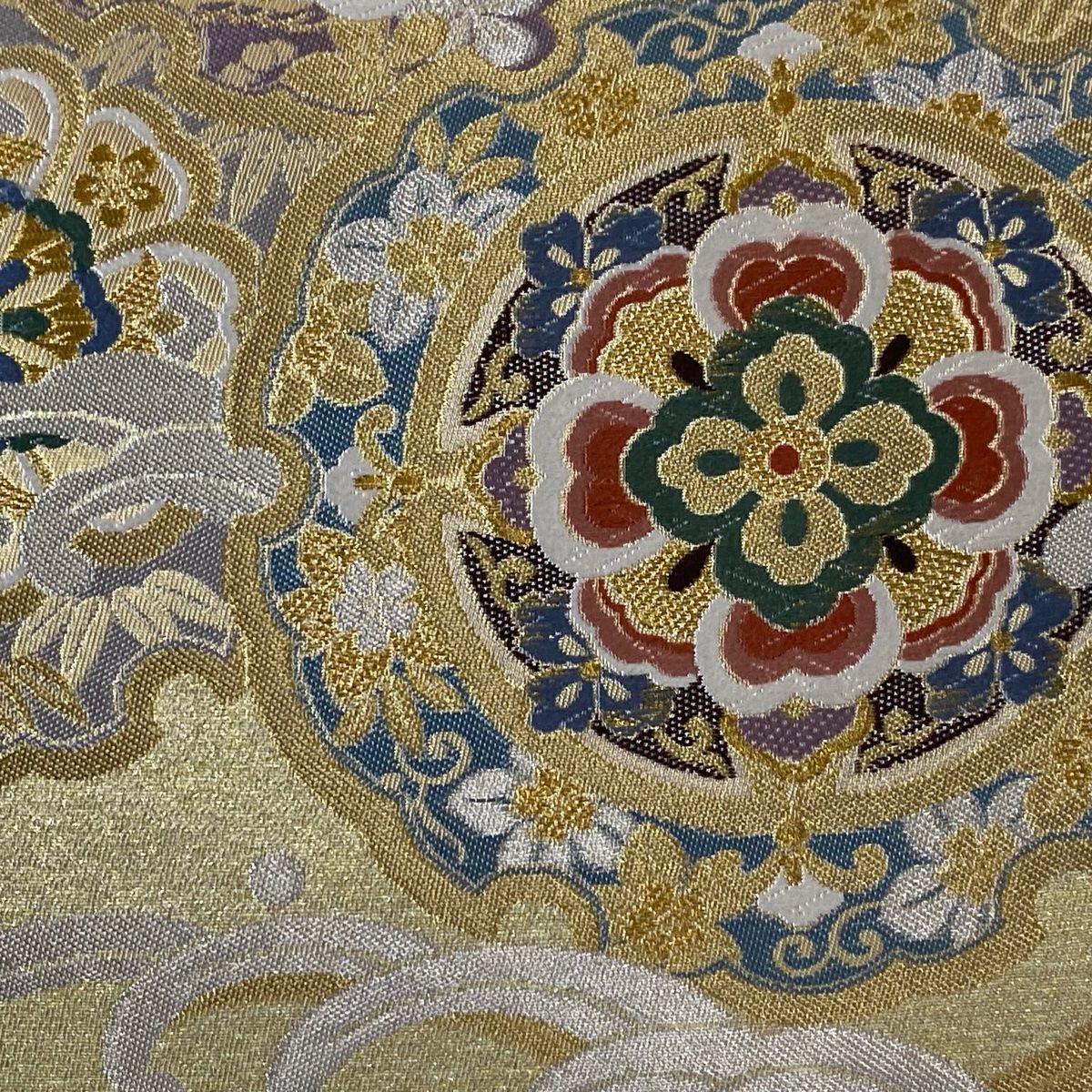 セブンイレブン 冬ギフト カタログ 雪輪 秀品 袋帯 華文 【中古 正絹 六通 金色 唐織 金銀糸 着物・浴衣