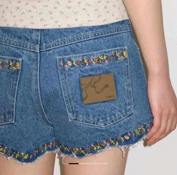 RONRON 론론 フローラル フリンジ デニム ハーフパンツ Sサイズ フローラル 花刺繍 ショートパンツ