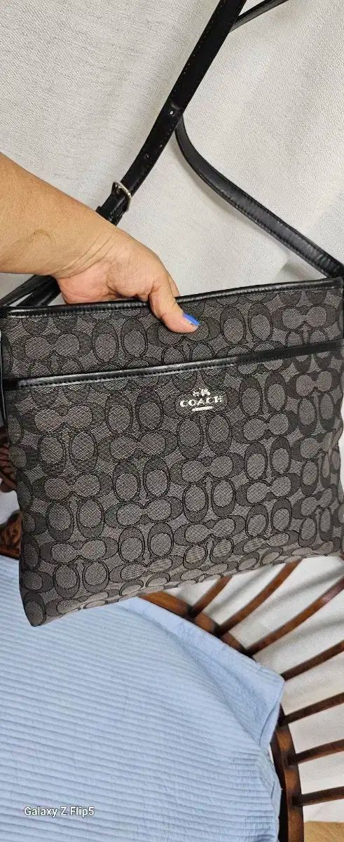 クロスバッグ ブラック