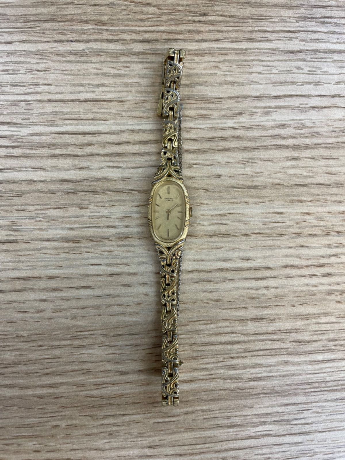 ff492 SEIKO 1320-5490 ゴールド オーバル　ヴィンテージ風 ff492 SEIKO 1320-5490 ゴールド オーバル ヴィンテージ風