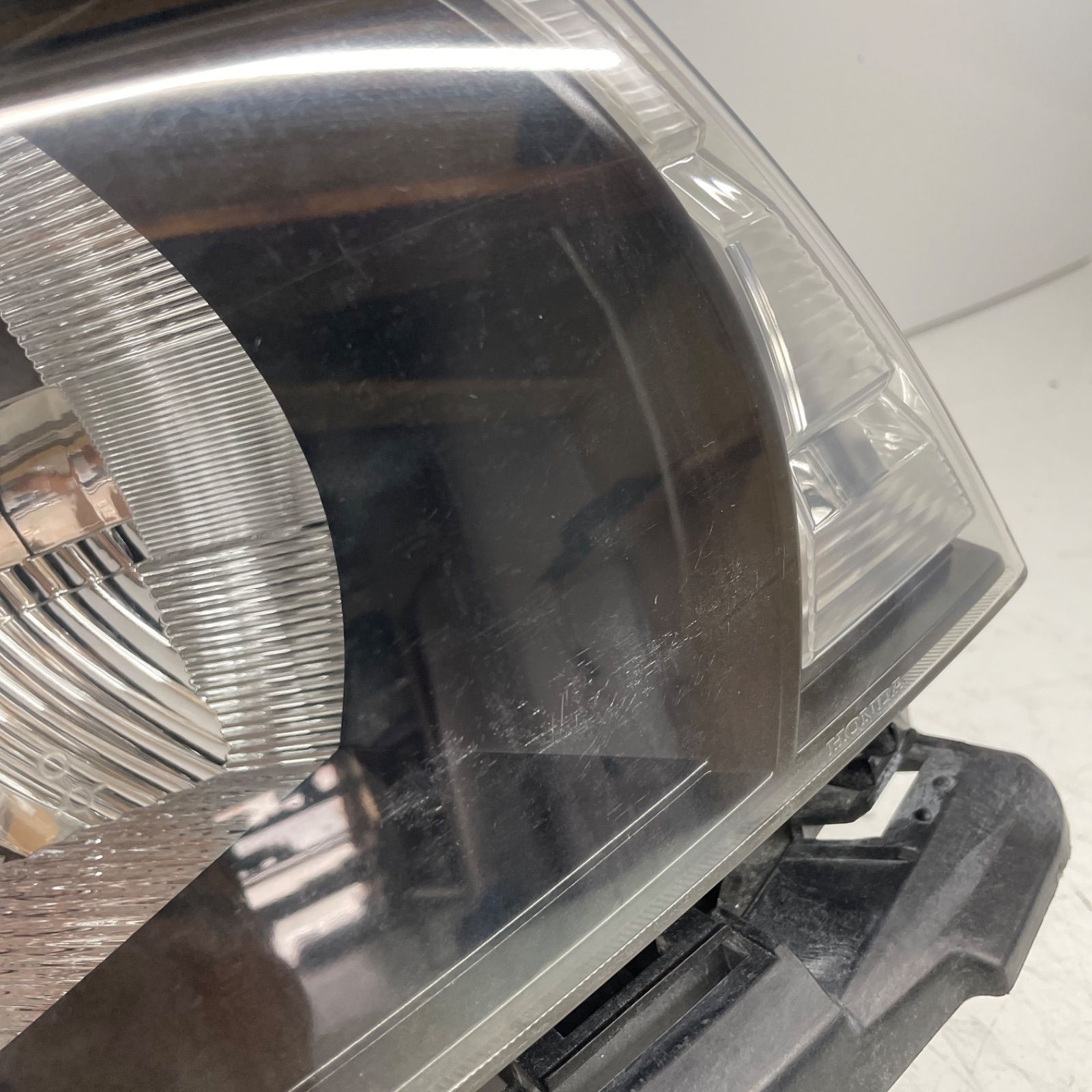 美品 モビリオ スパイク GK1 GK2 後期　ヘッドライト　左右 美品 モビリオ スパイク GK1 GK2 後期ヘッドライト左右