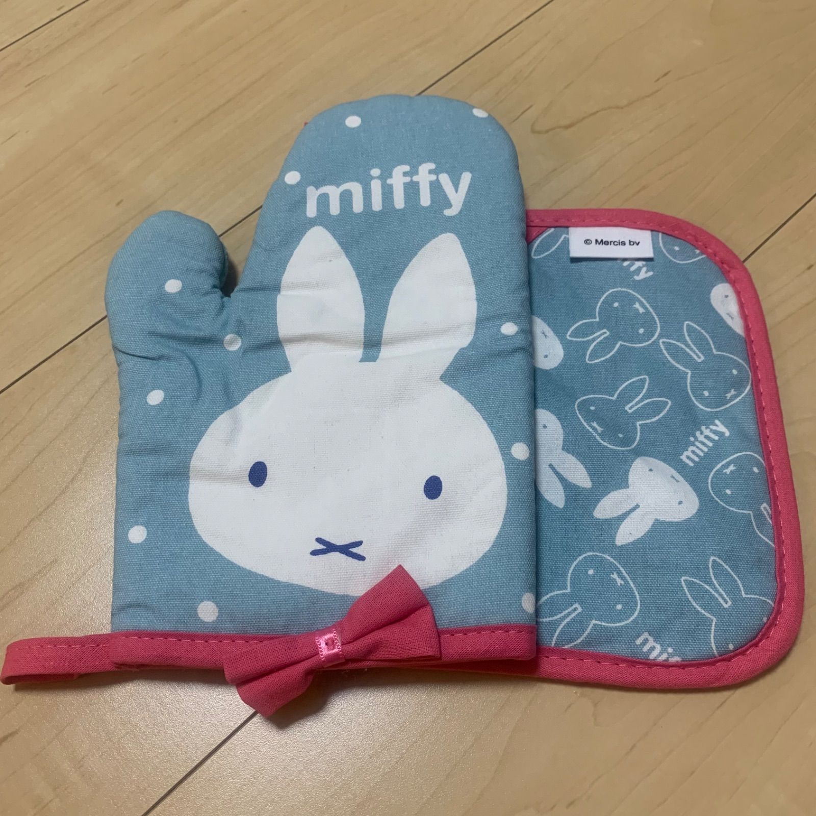 新品未使用 プーさん 鍋つかみ 鍋敷き キッチン用品 2点セット