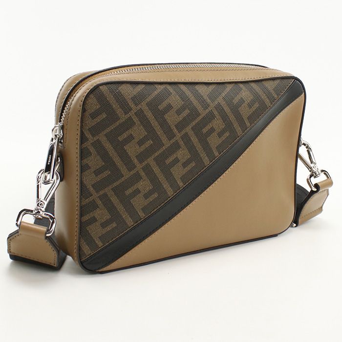FENDIフェンディ レザーショルダーバッグ　カメラバッグ　カメラケース　正規品 FENDI フェンディ カメラケース ダイアゴナル 7M0286 斜め掛け