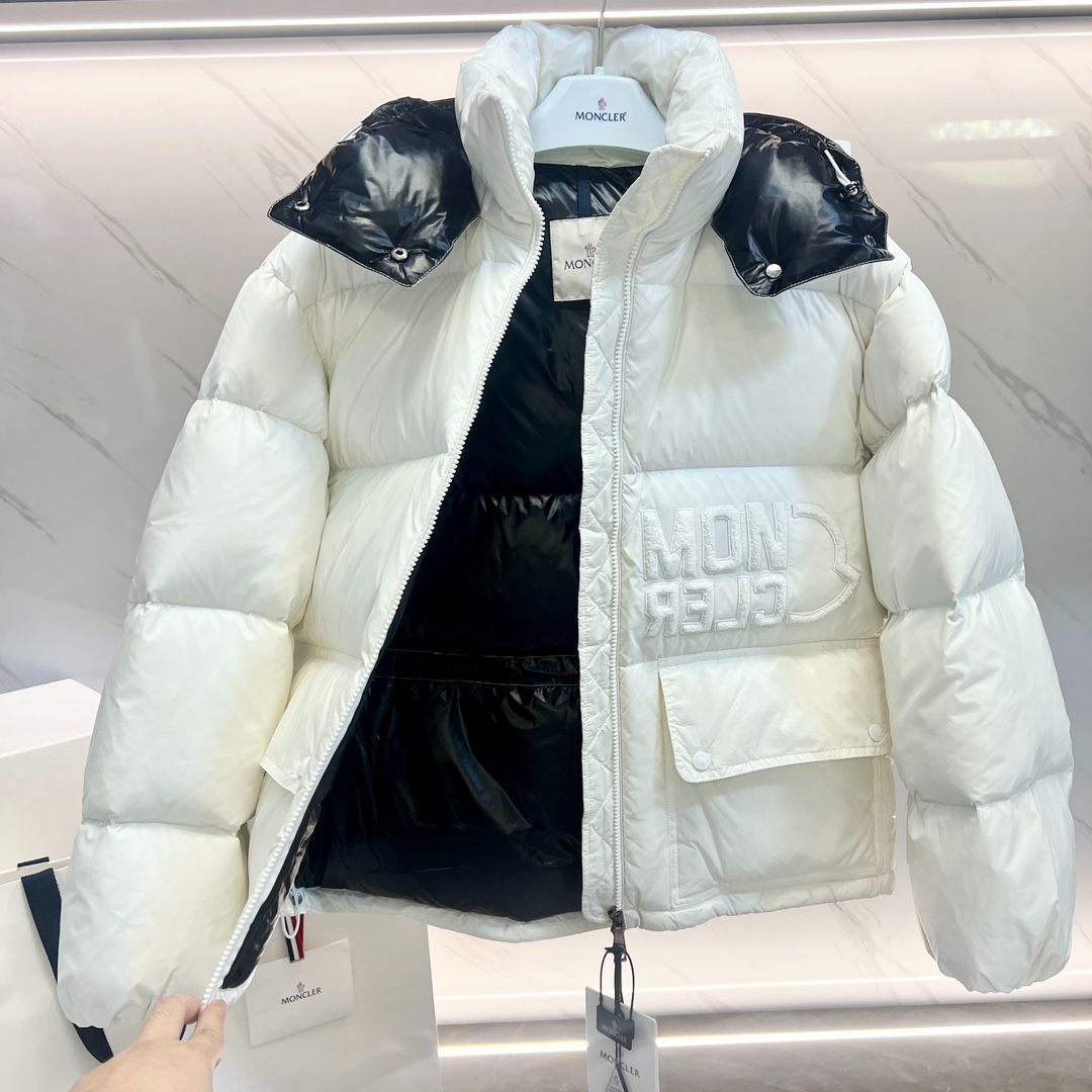 MONCLERモンクレール