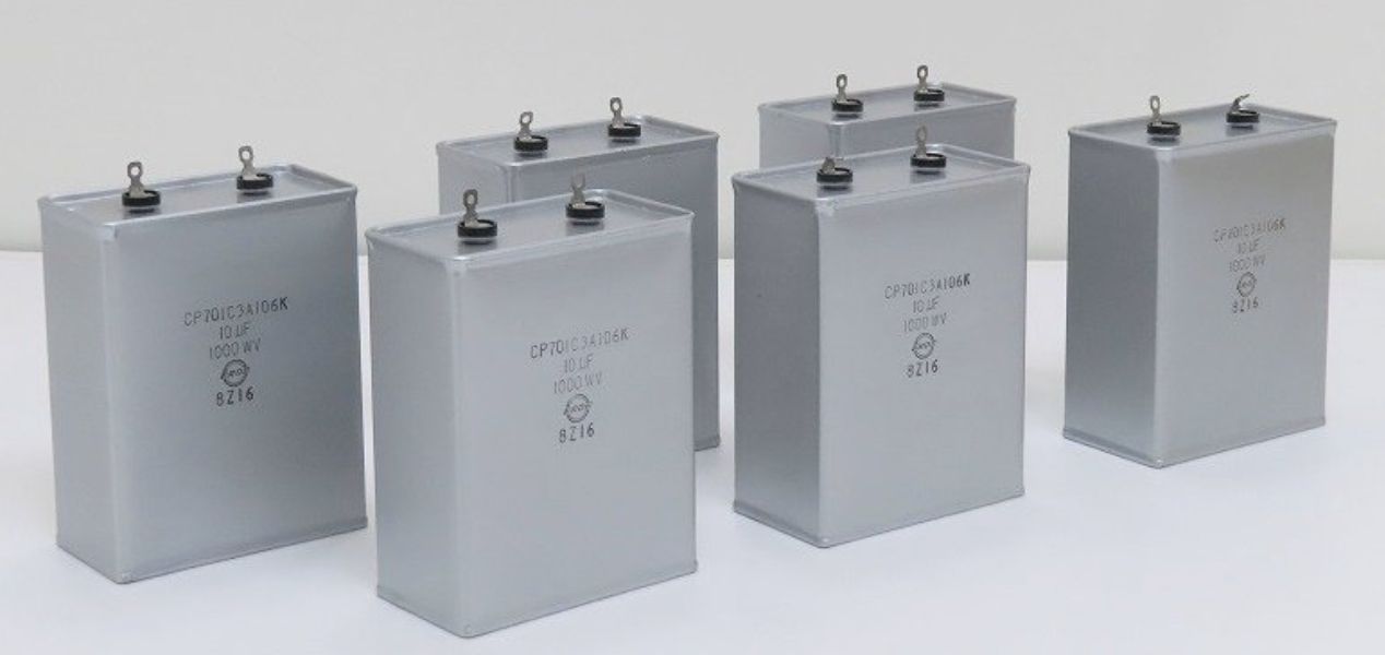 ゴンザ Amazon.co.jp: 電解コンデンサ 100v47000uf 100v インバーター