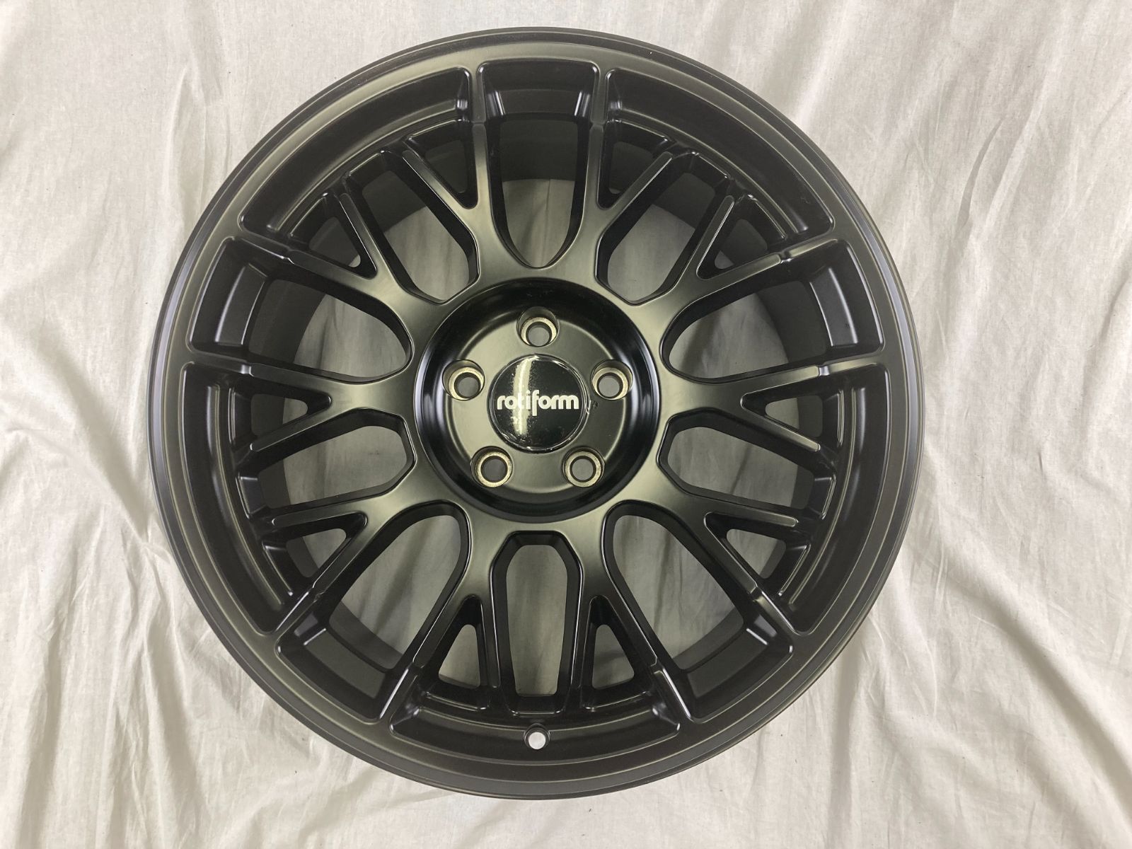 ロティフォーム rotiform CCV 19インチ PCD112 アルミ Rotiform ロティフォーム PHX 4本セット 19インチ 8.5J イン