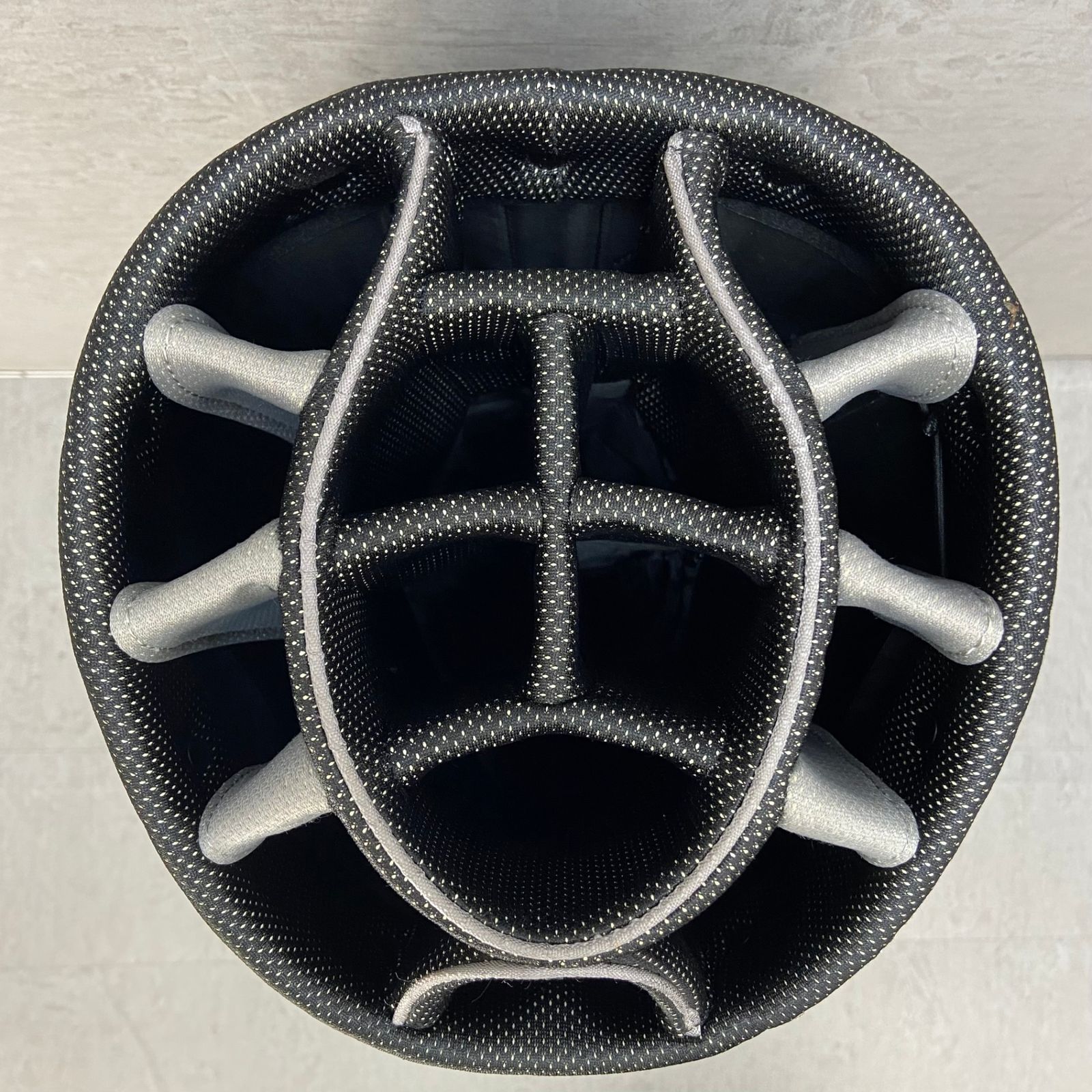 OGIO　UNITER　ゴルフ用　キャディバッグ　カート式　オジオ　ユナイター OGIO UNITER ゴルフ用 キャディバッグ カート式 約10型 約25cm