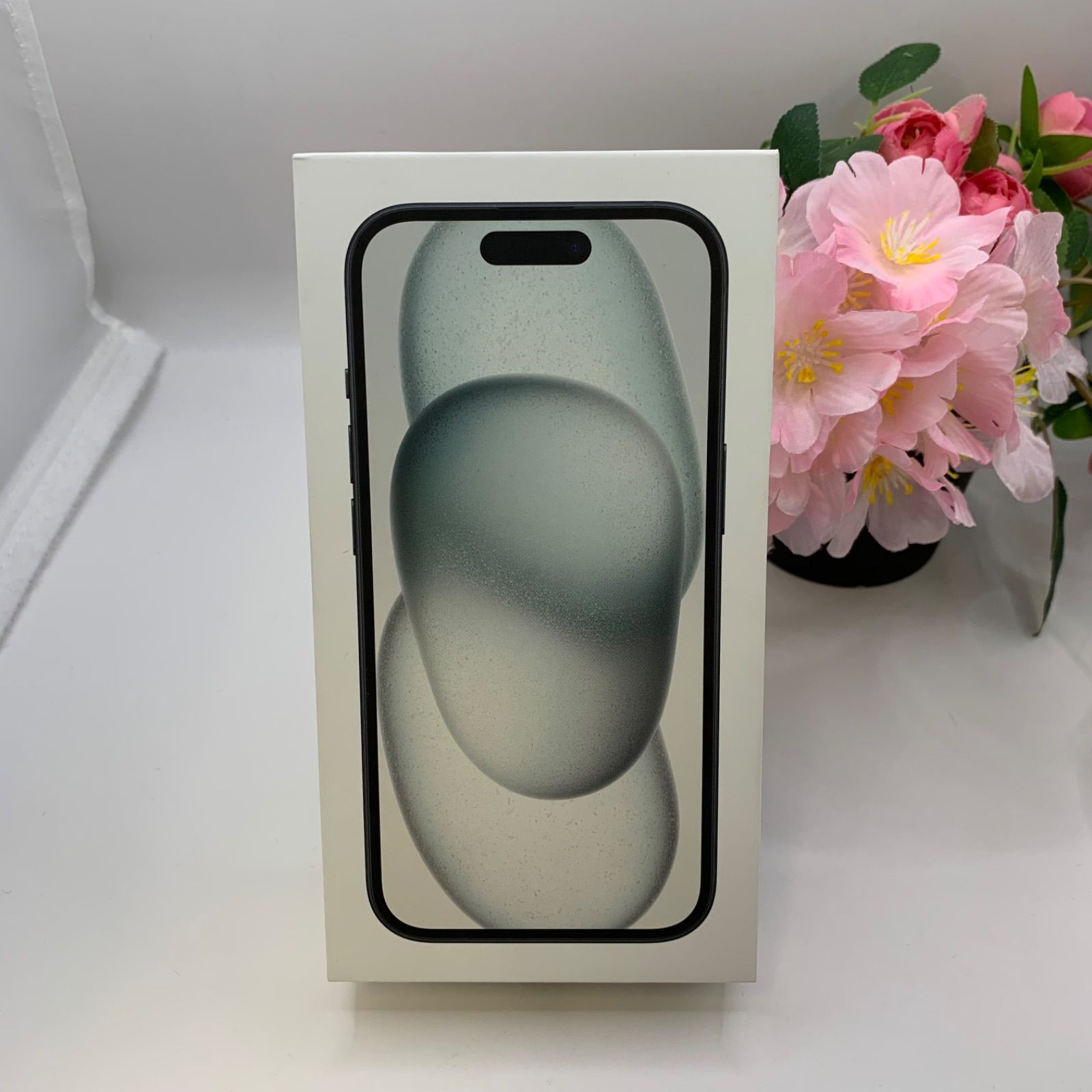 新品、未使用 iPhone 15 128GB ブラック