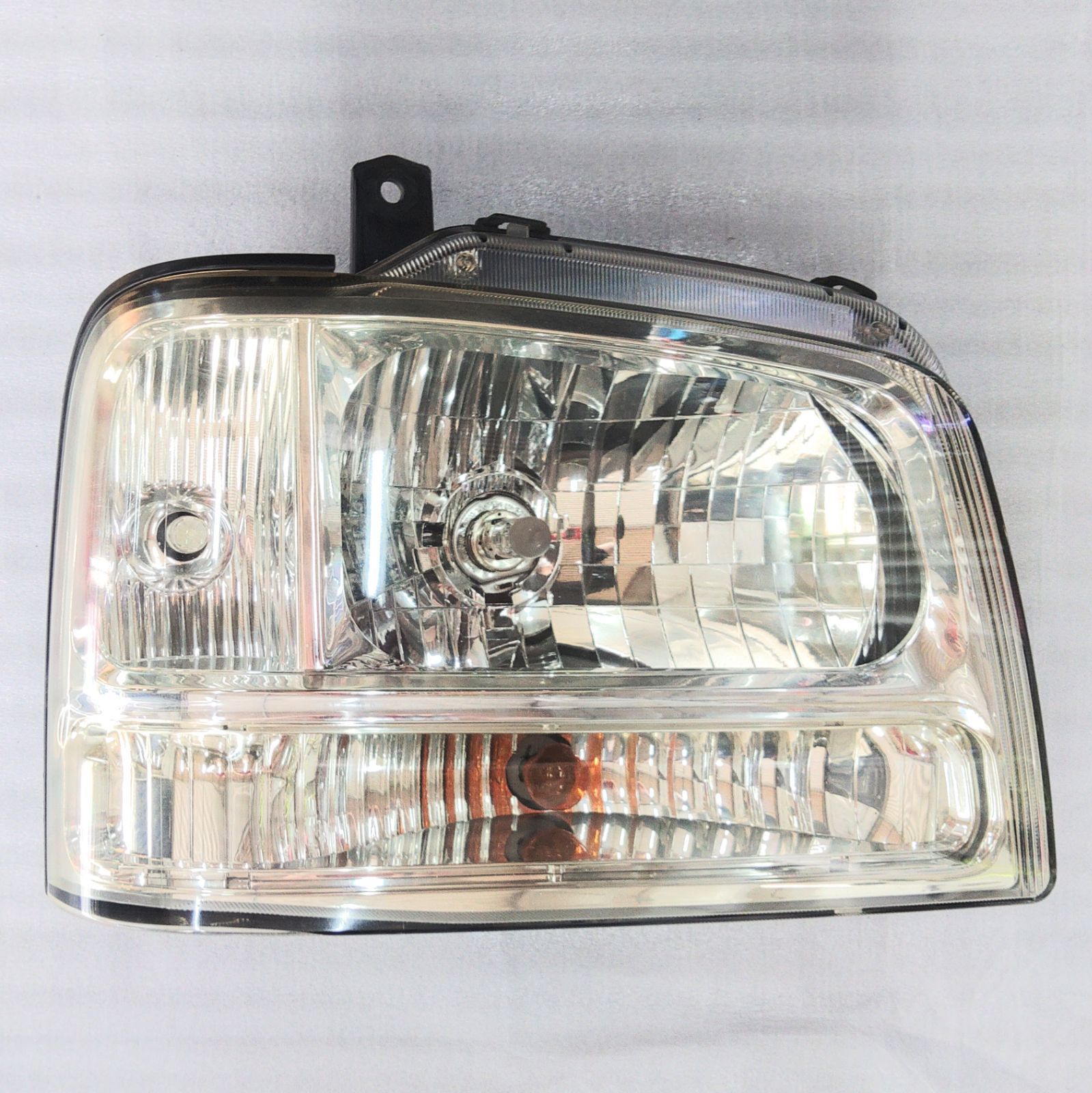 スズキ エブリィワゴン DA62W 中古部品 右 ヘッドライト ヘッドランプ
